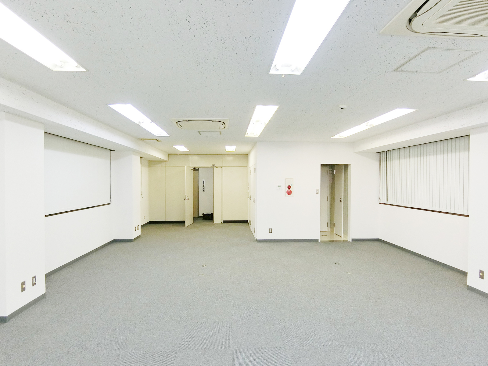 オフィス室内参考画像