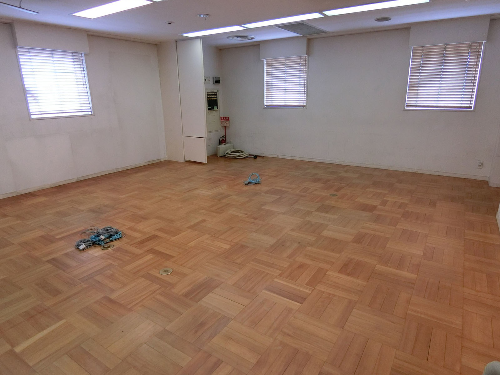 オフィス室内参考画像