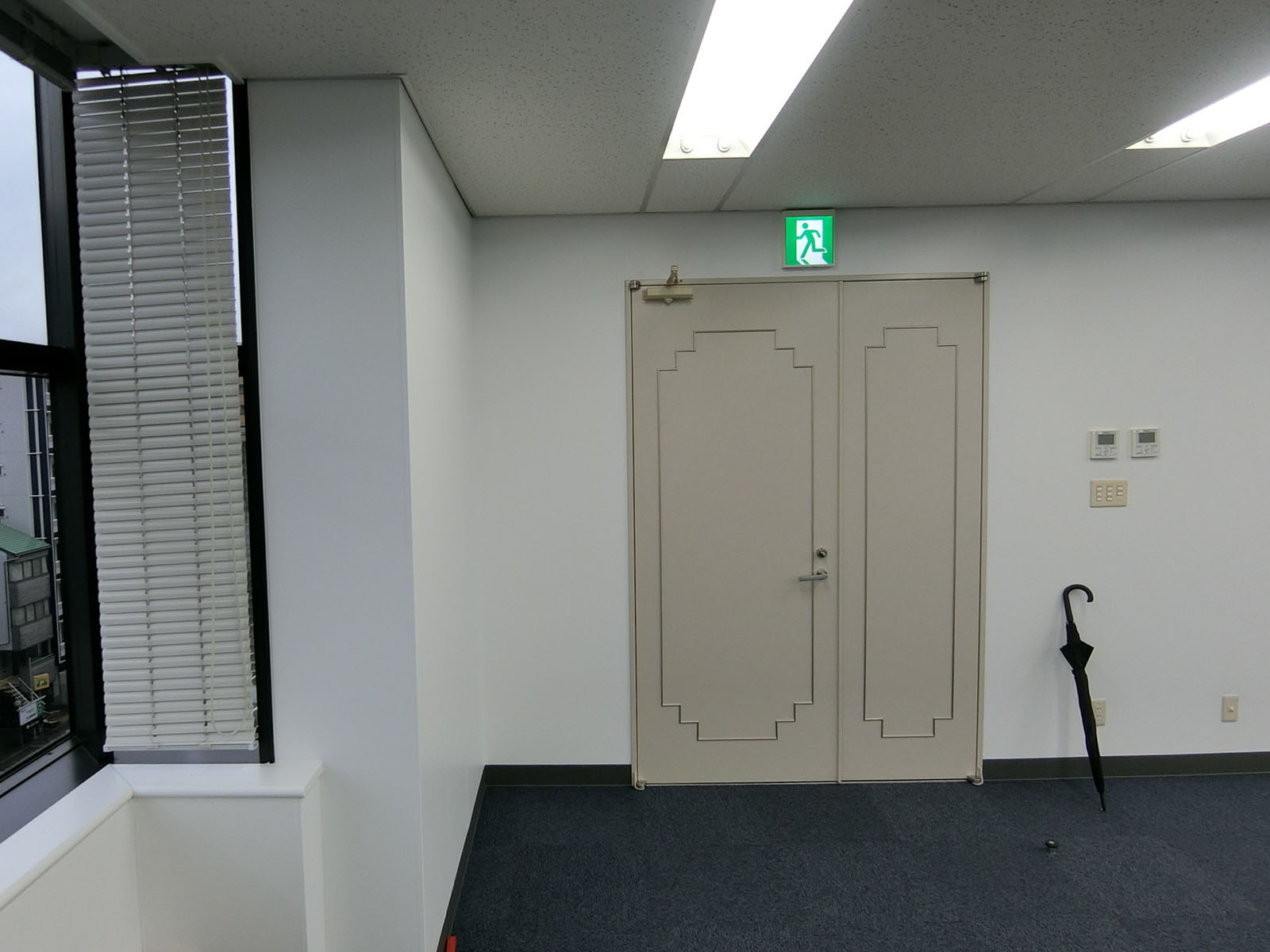 貸室出入口