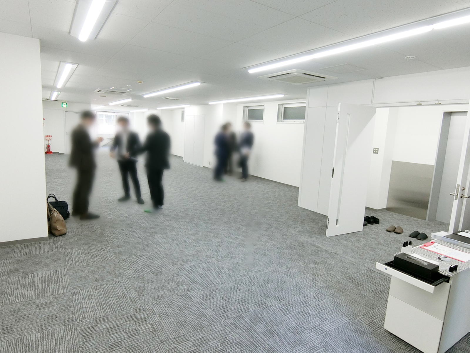 オフィス室内参考画像