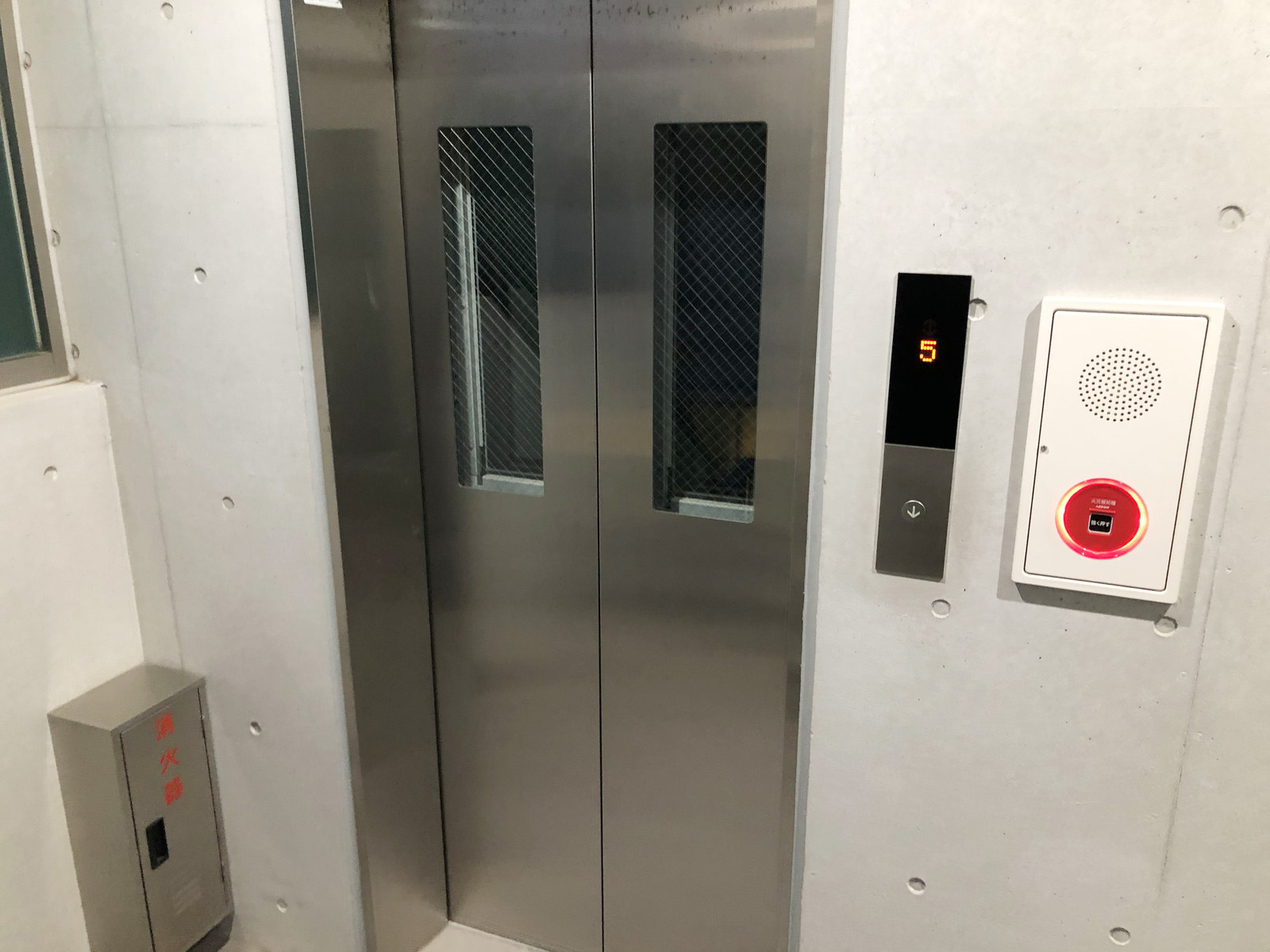 エレベーター