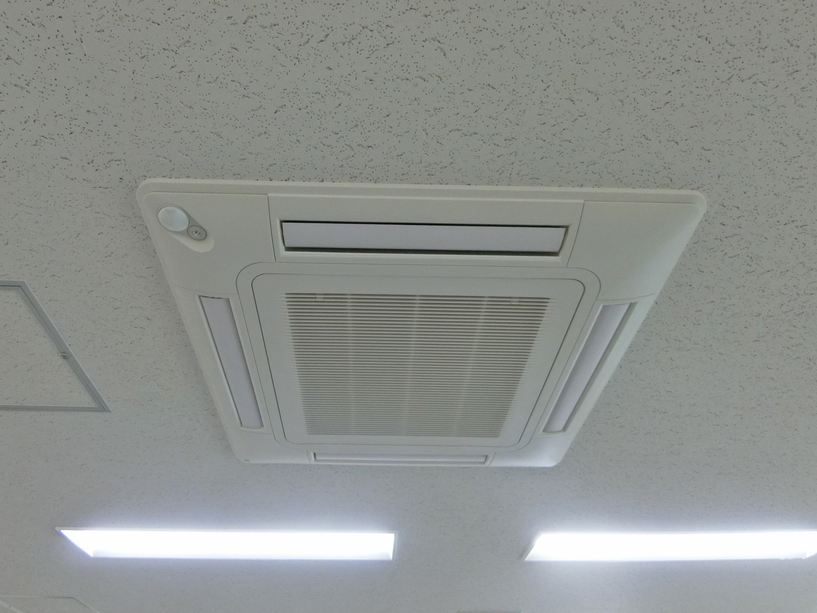 空調