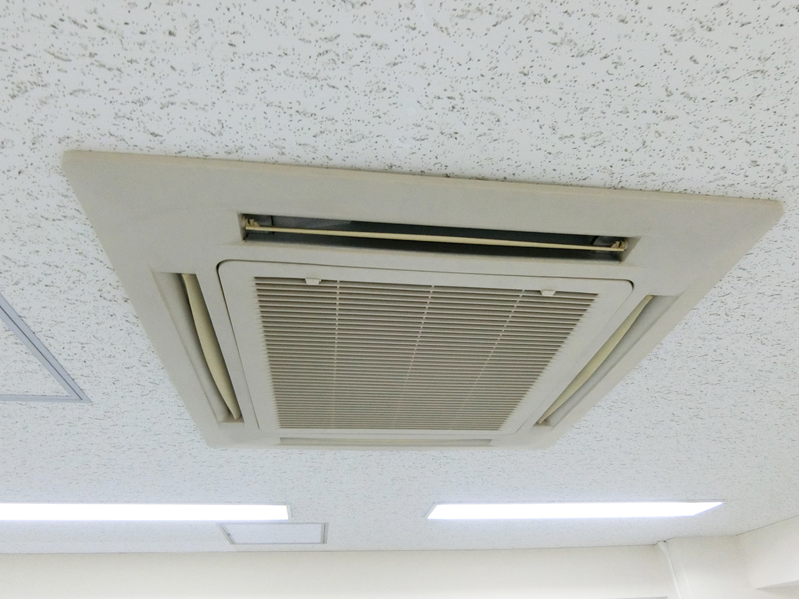 空調