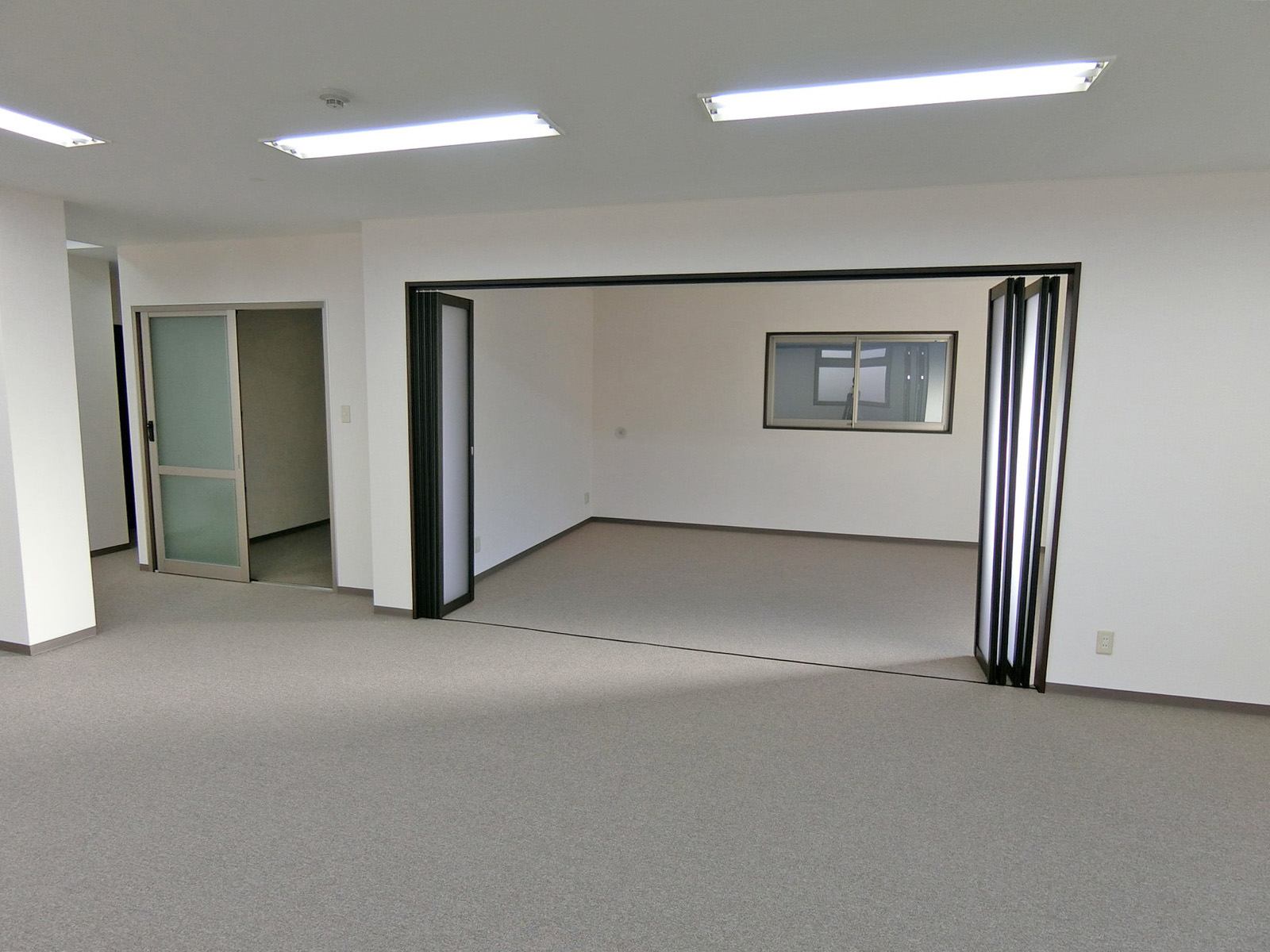 別角度の様子