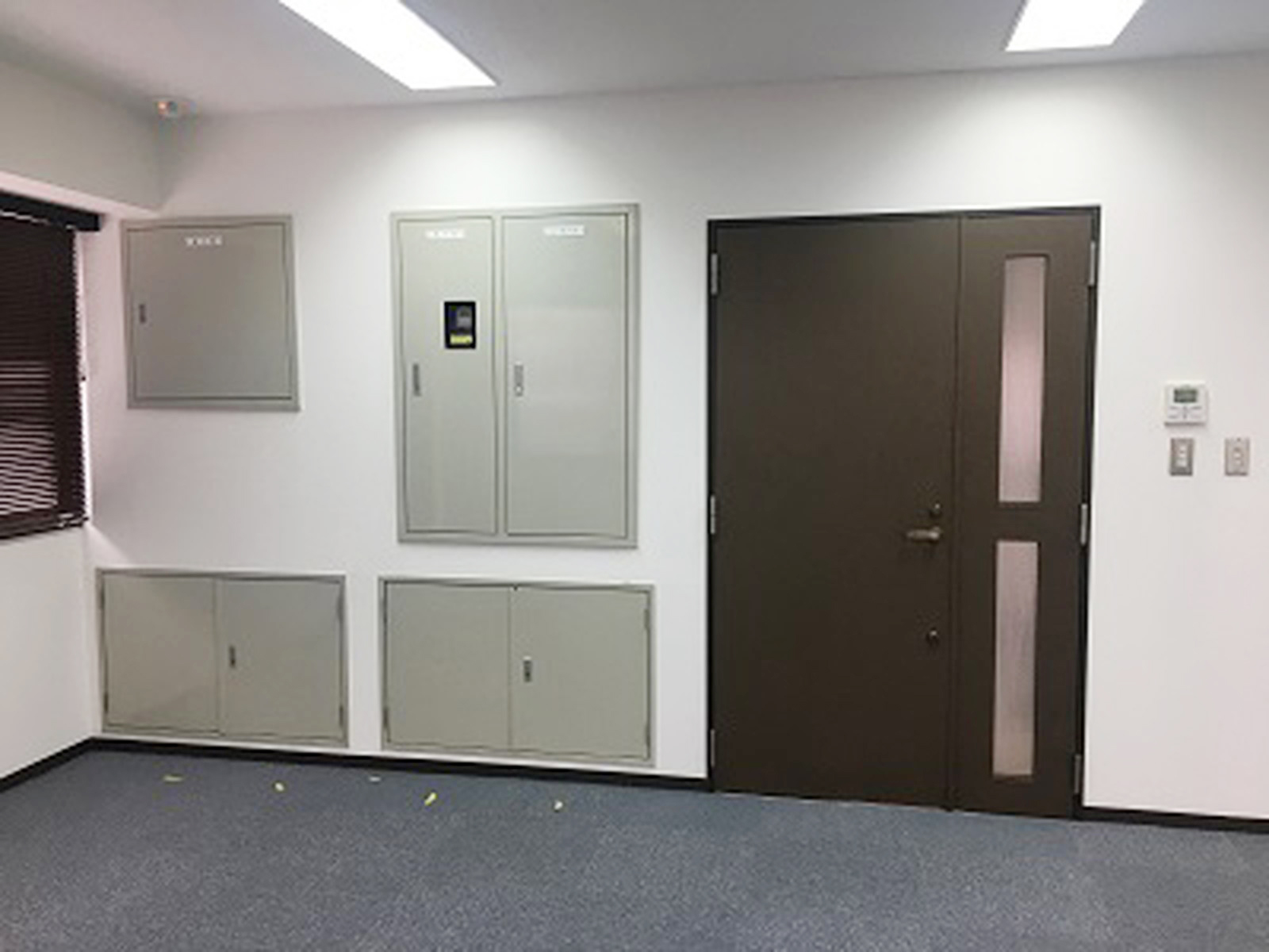 貸室出入口