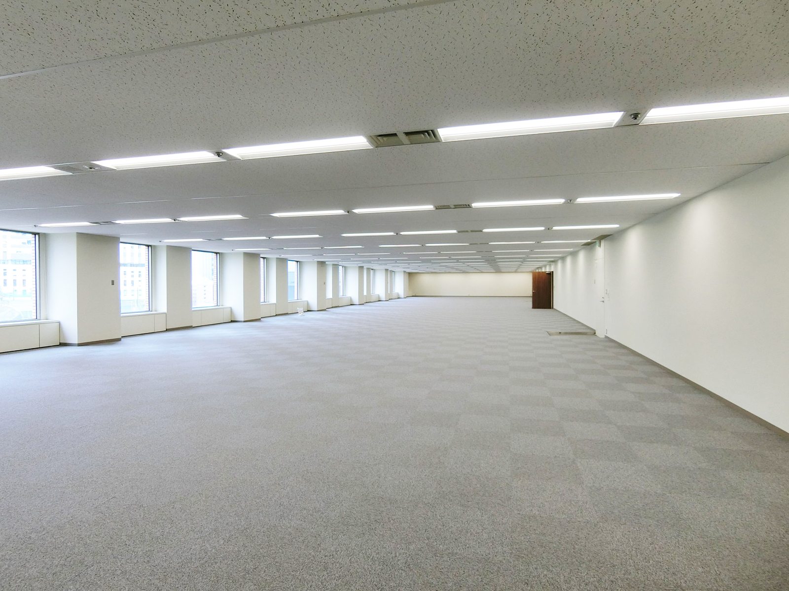 オフィス室内参考画像(8階・約228坪)