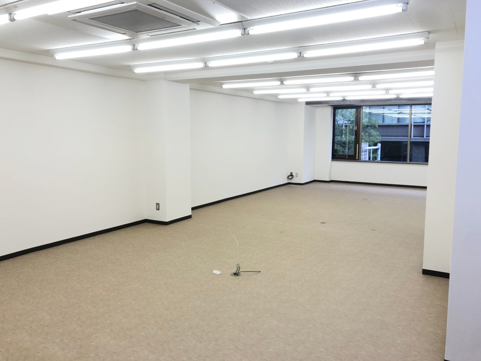 オフィス室内参考画像（3階・約30坪）