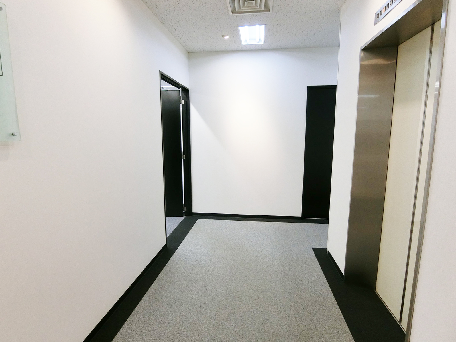 エレベーターホール