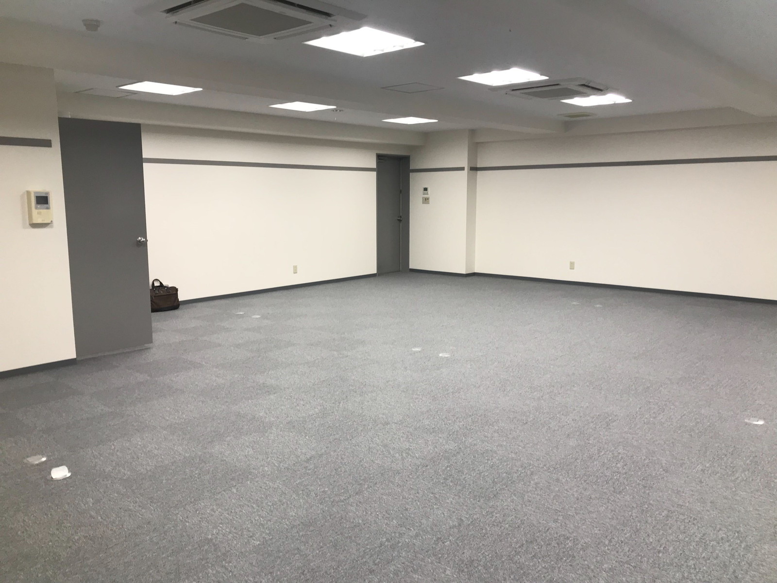 オフィス室内参考画像