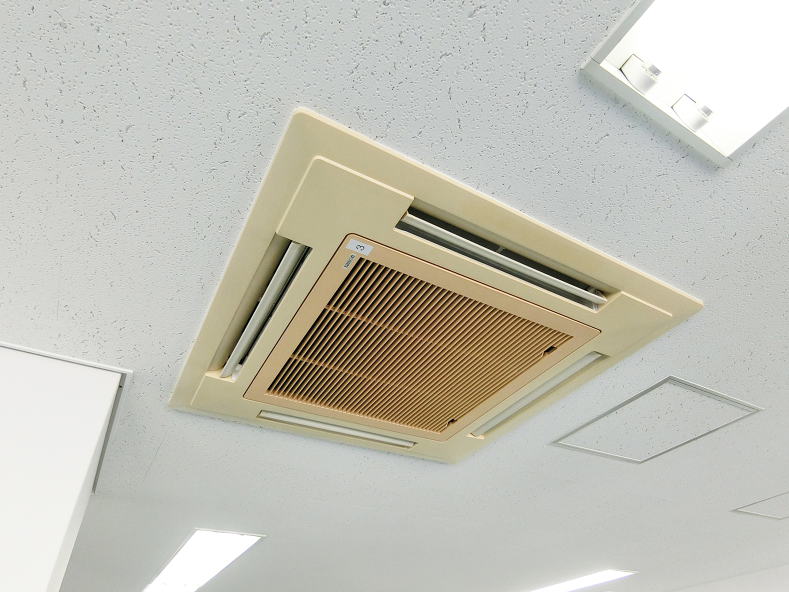 空調