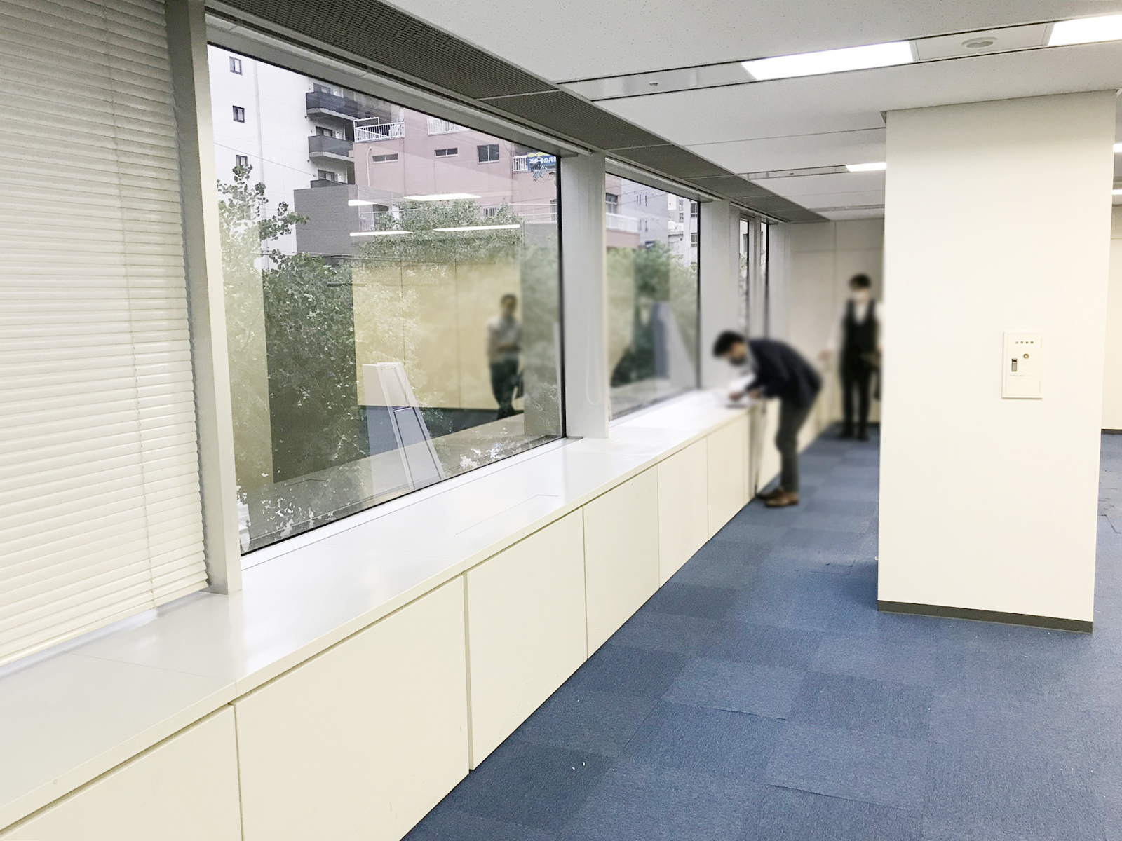 窓際の様子