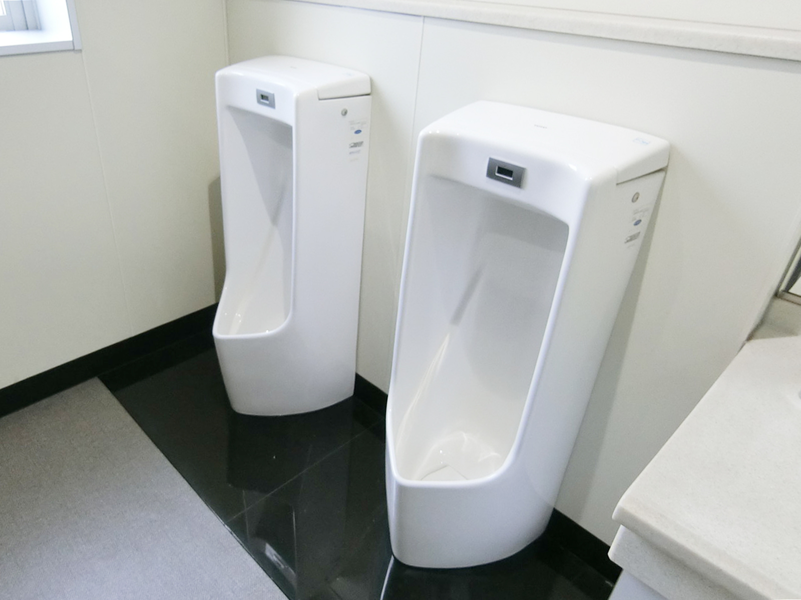 男性用トイレ