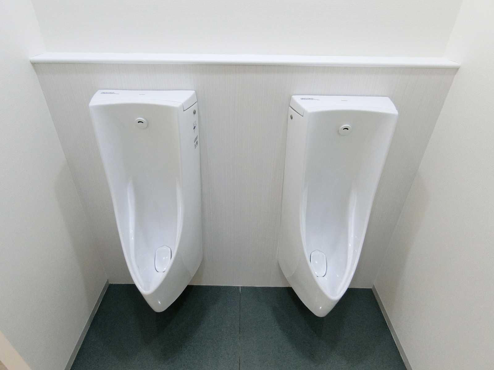 男性用トイレ