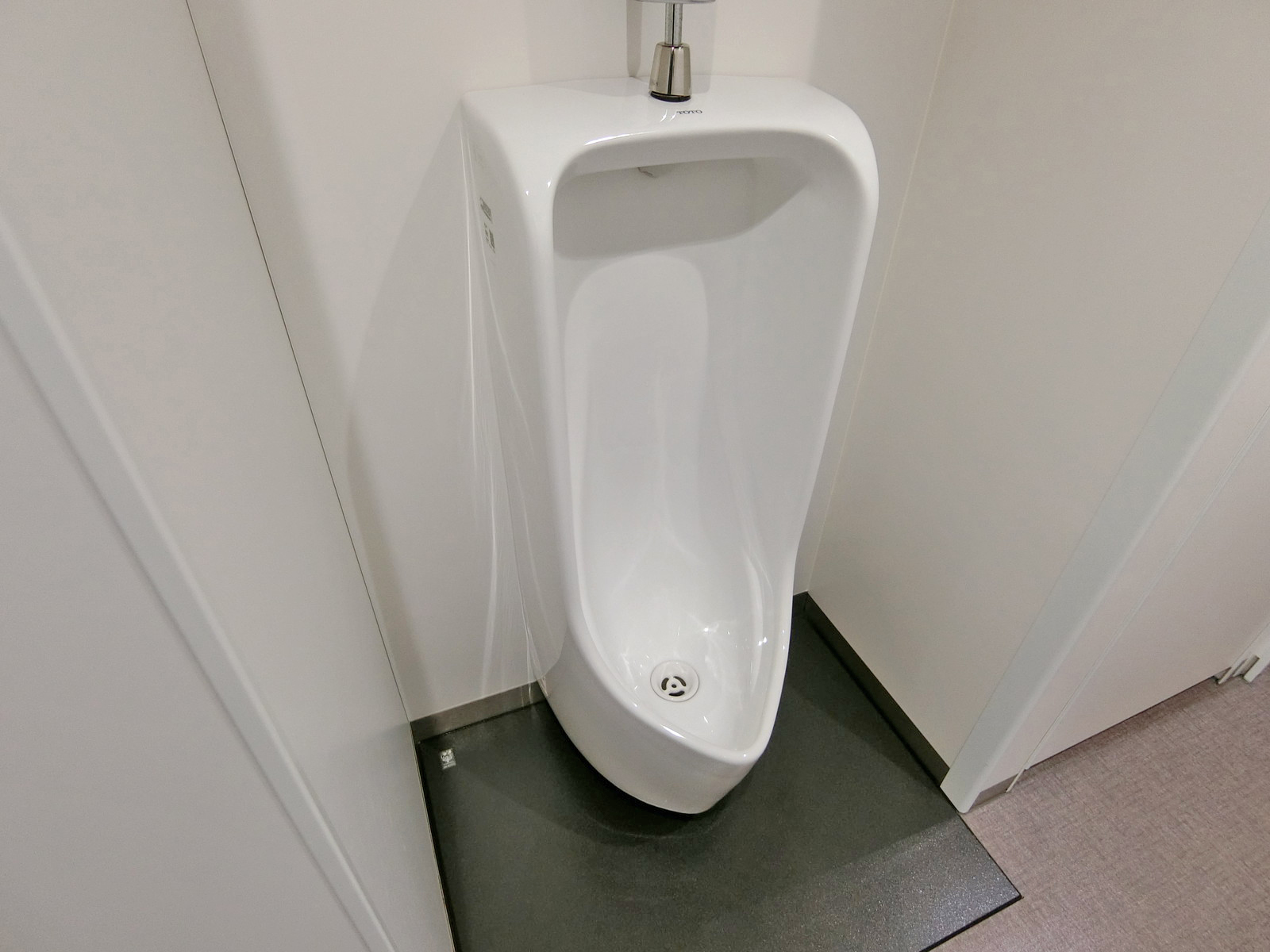 男性用トイレ