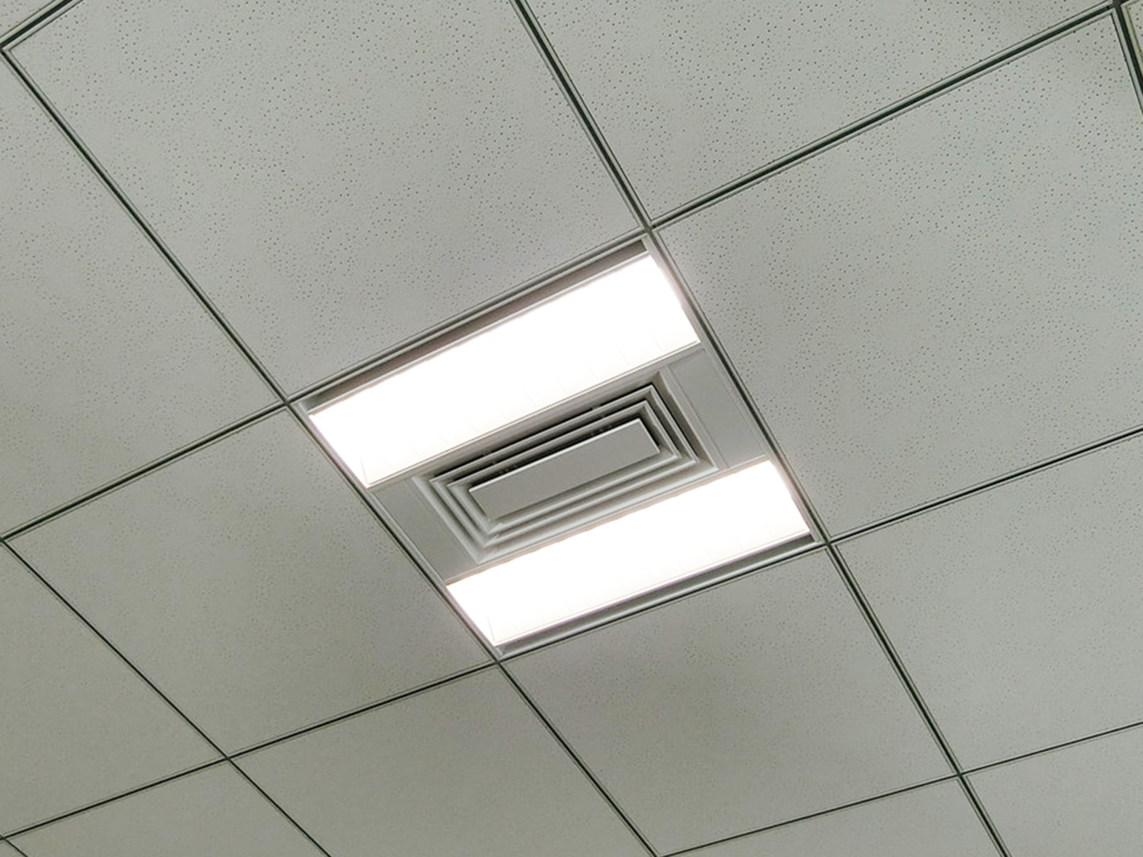 空調