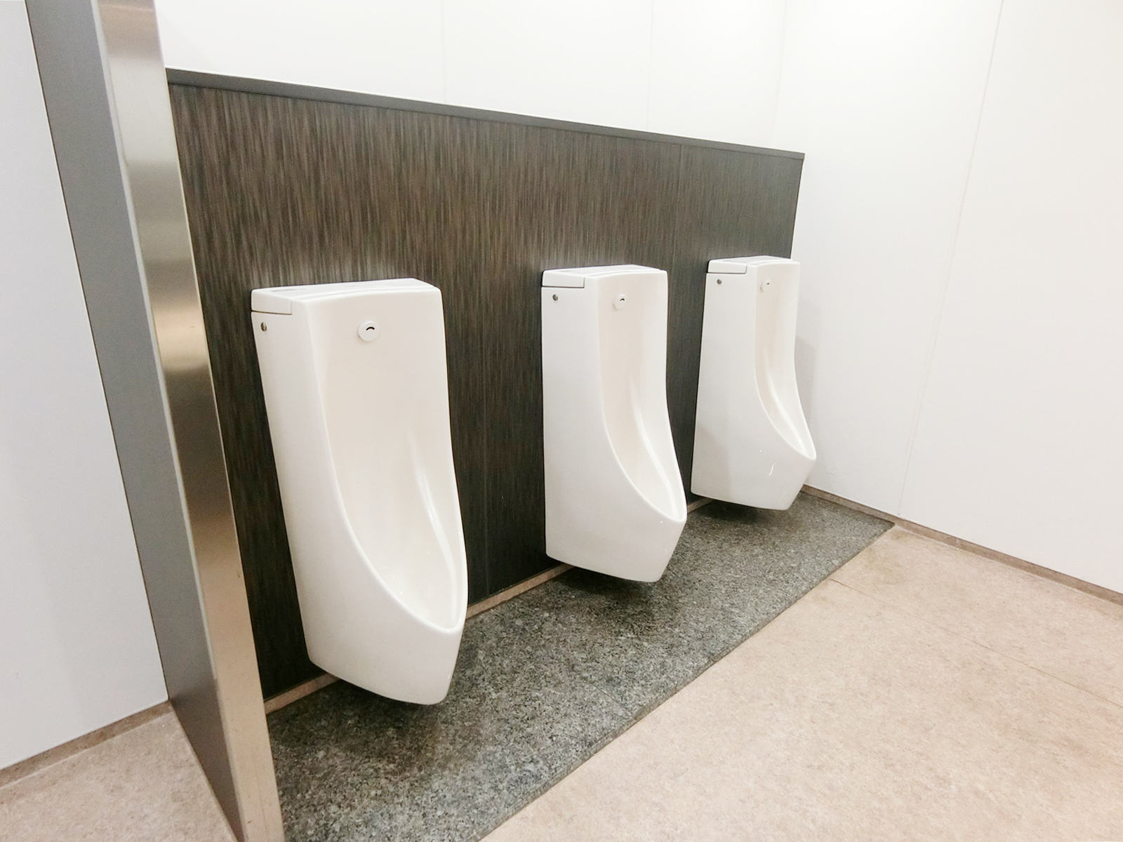 男性用トイレ