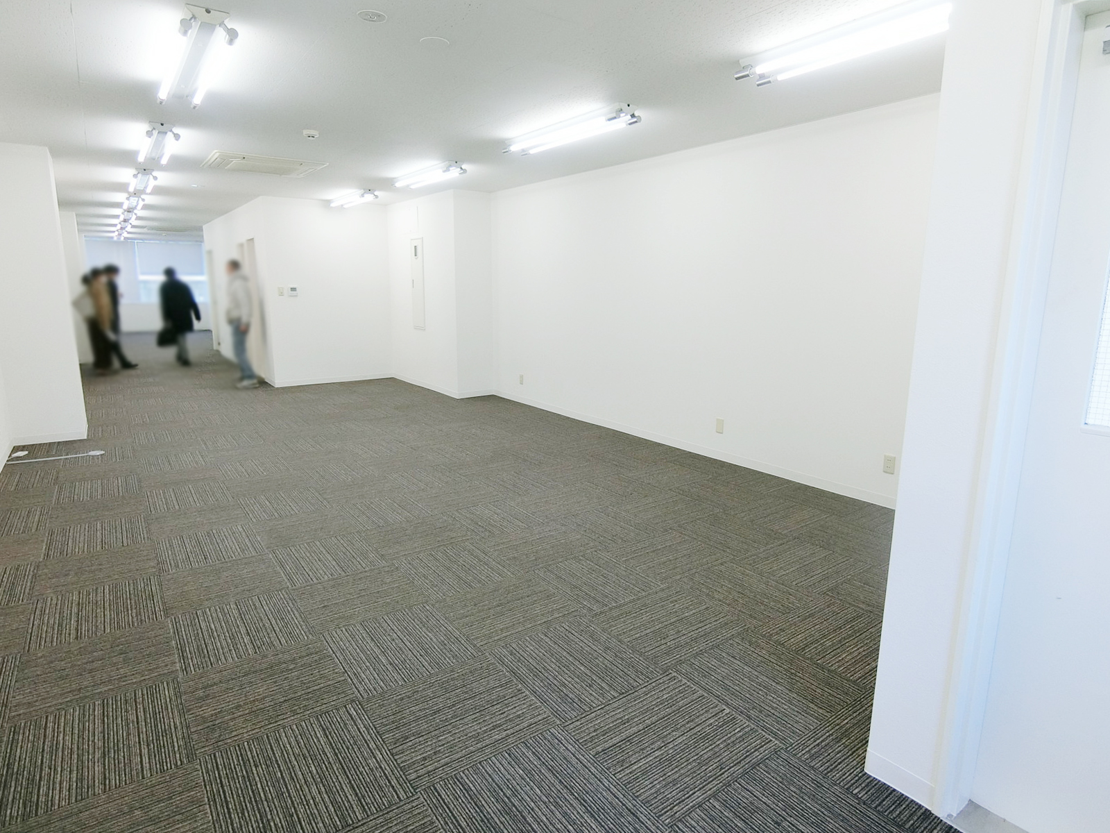 オフィス室内参考画像