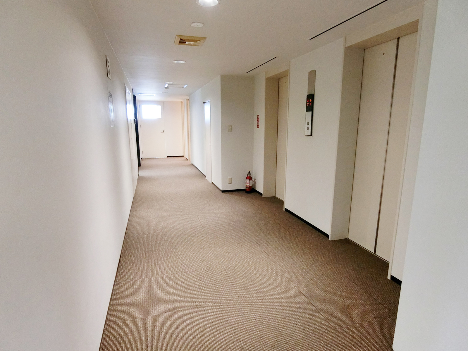 エレベーターホール