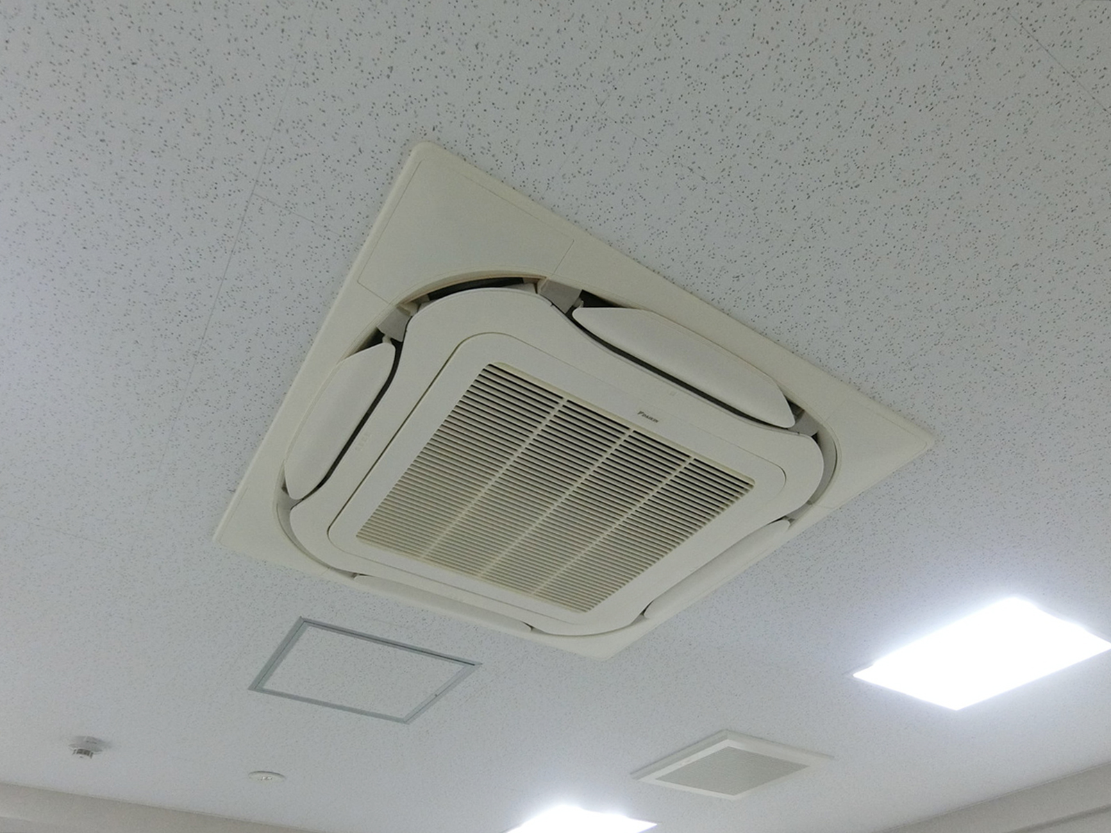 空調