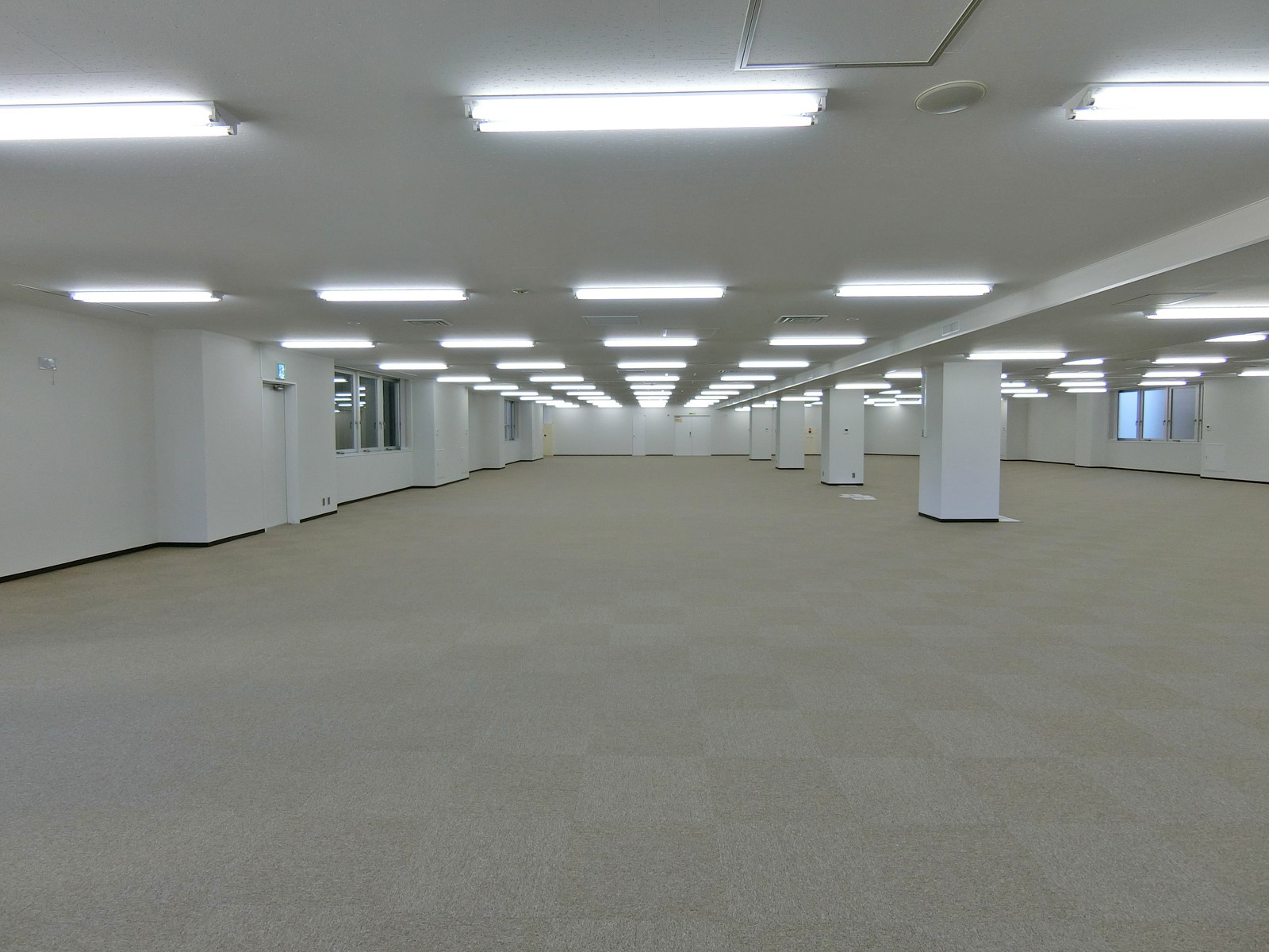 奥行きのあるフロア