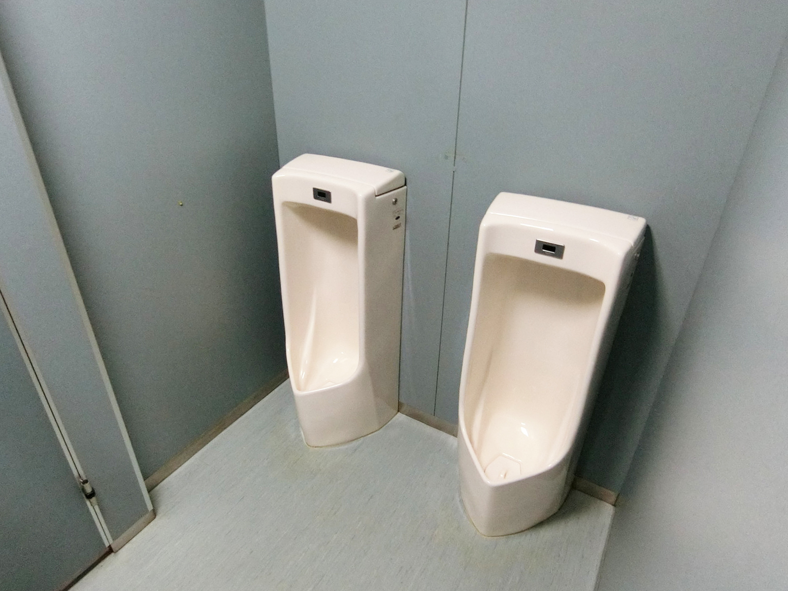 男性用トイレ