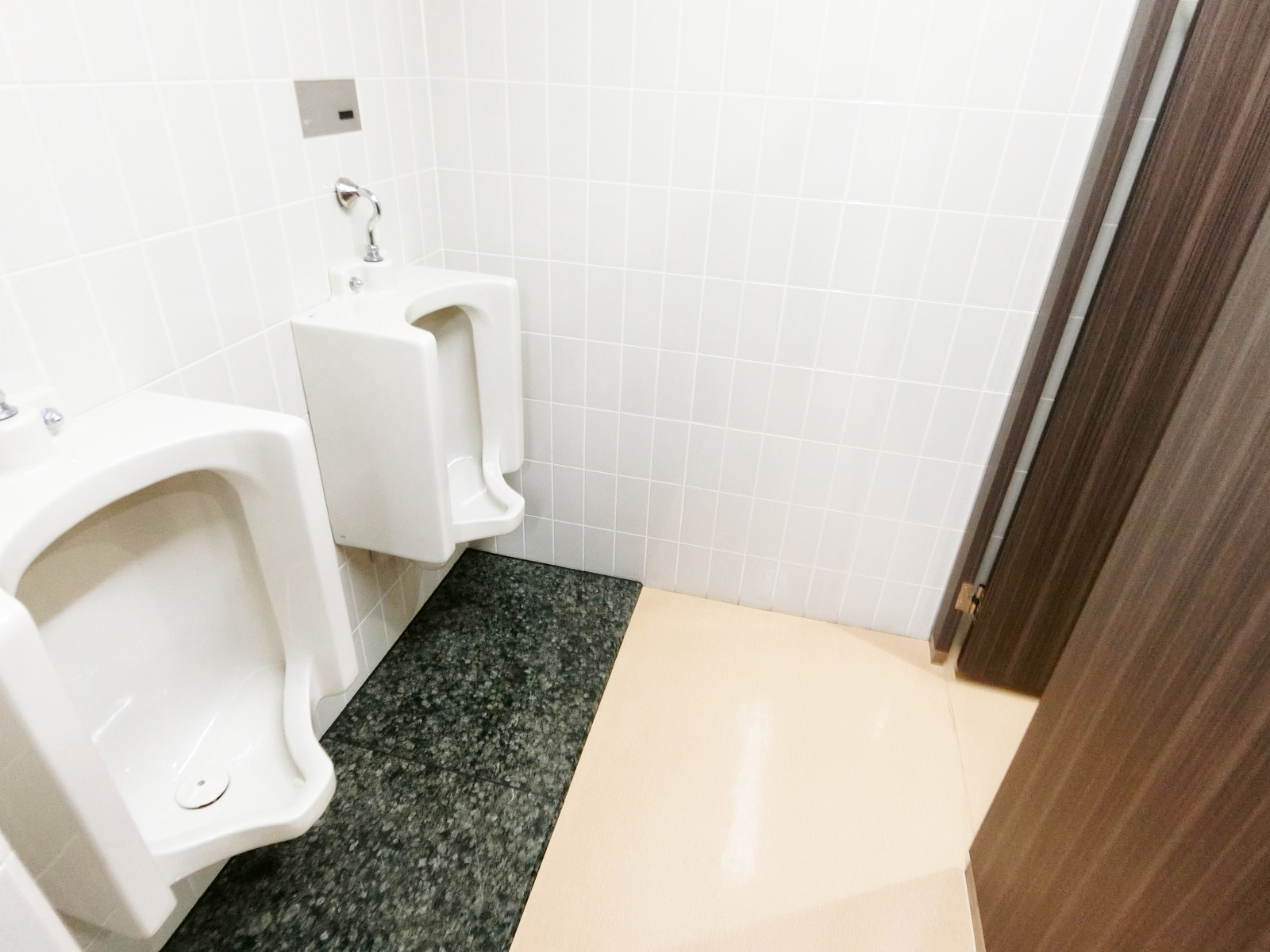 男性用トイレ