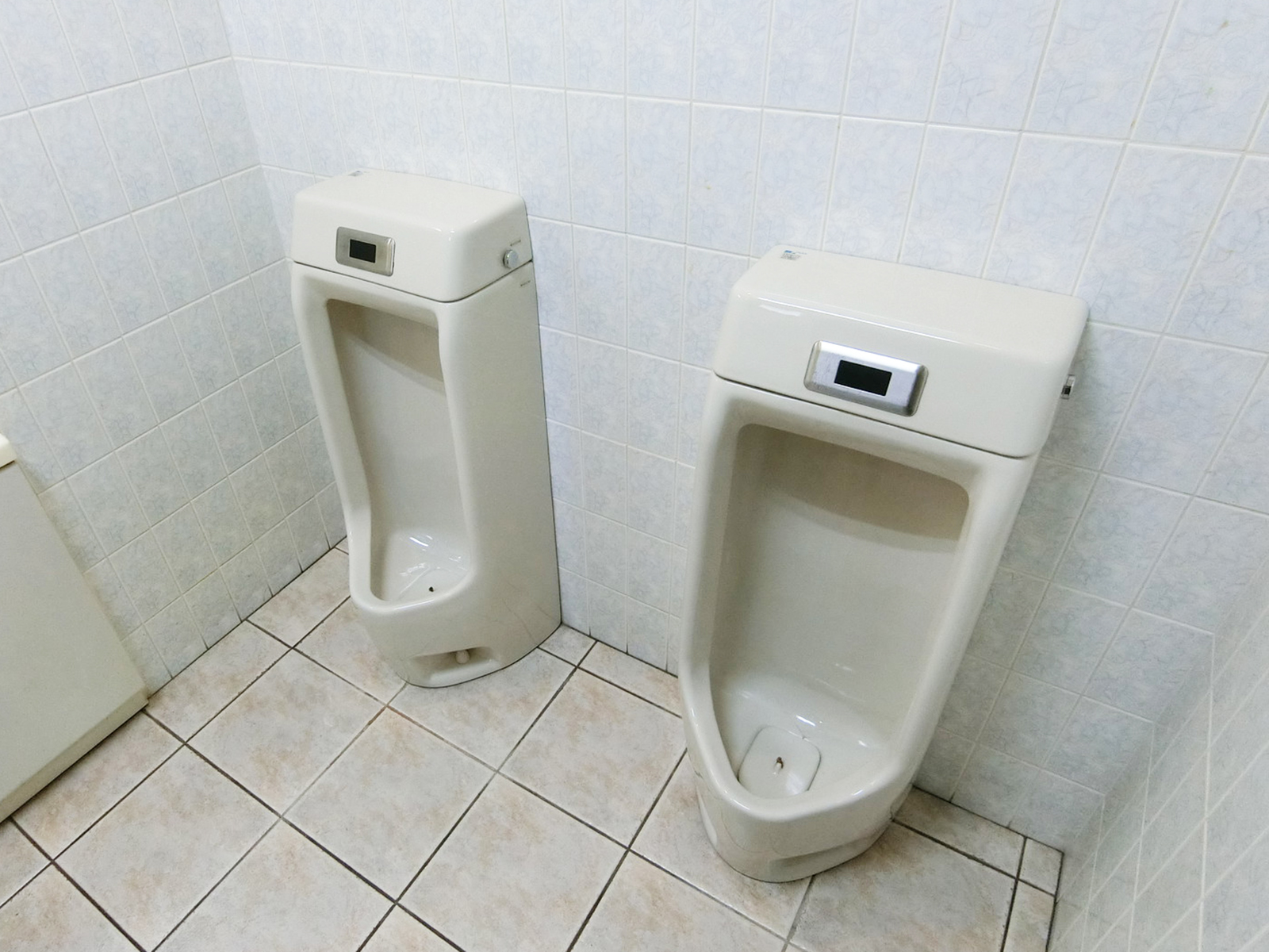 男性用トイレ