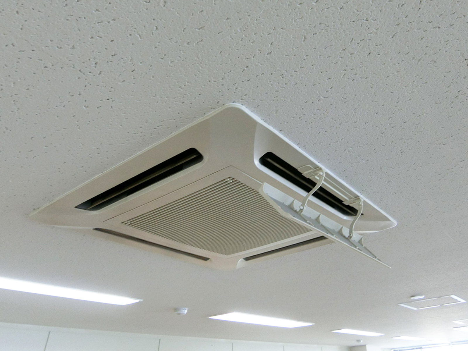空調