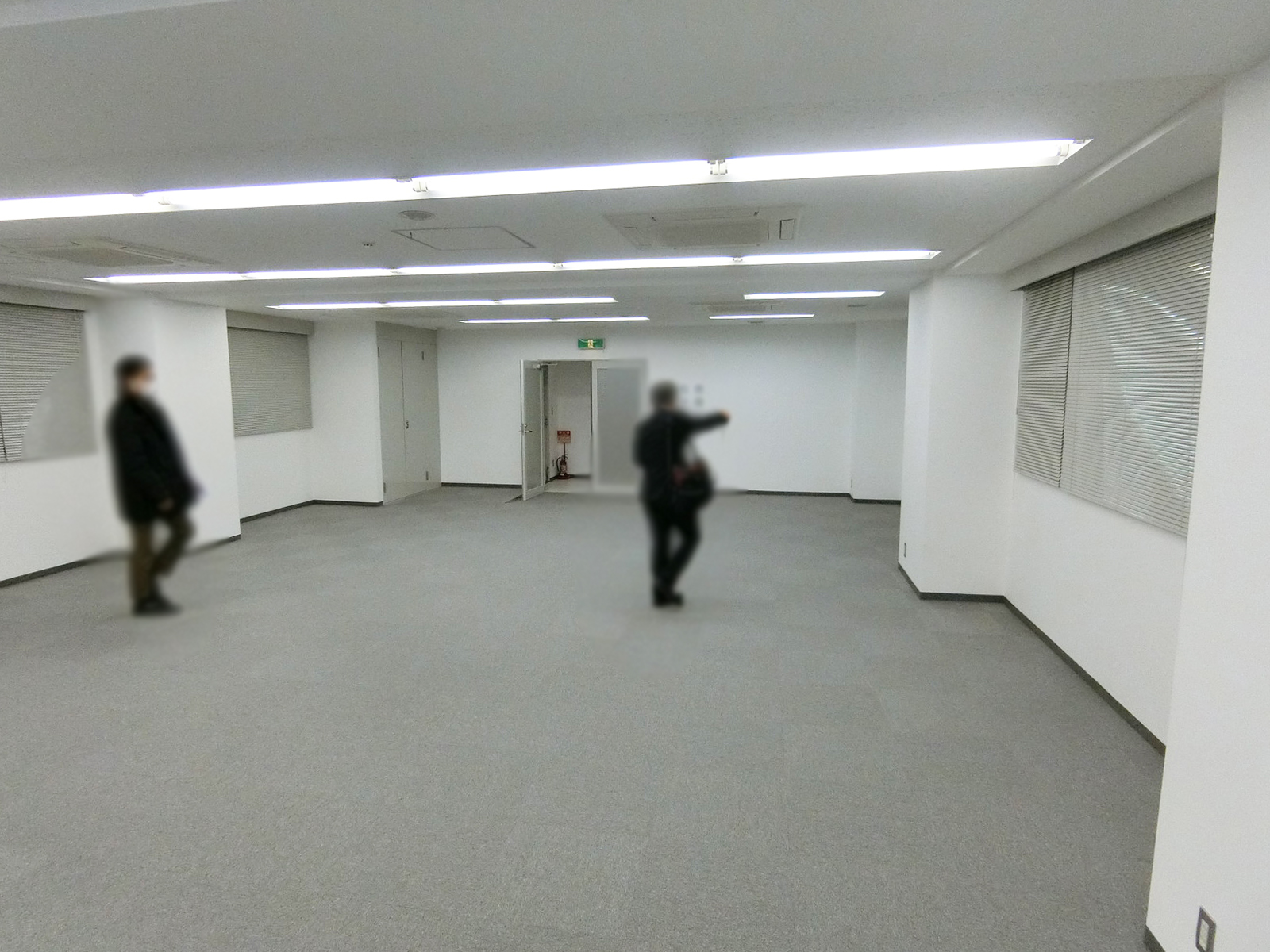 別角度の様子