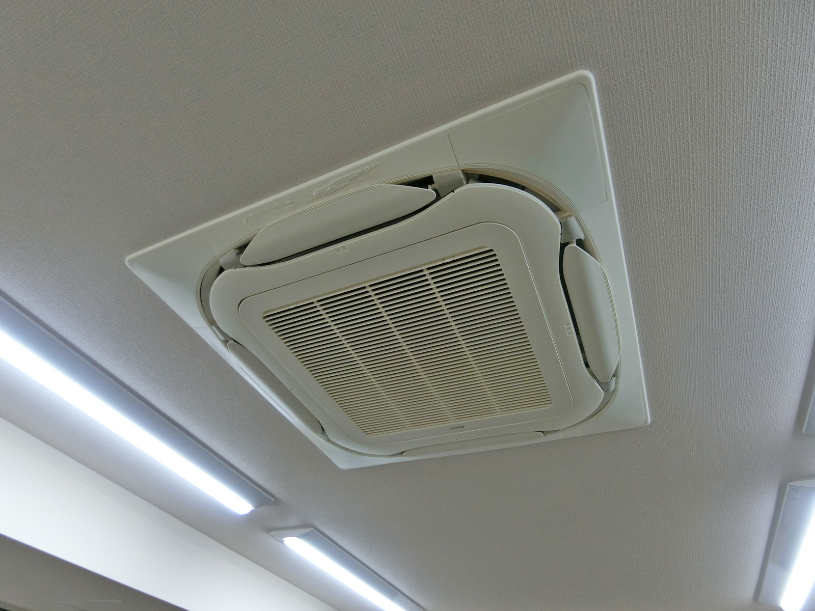 空調