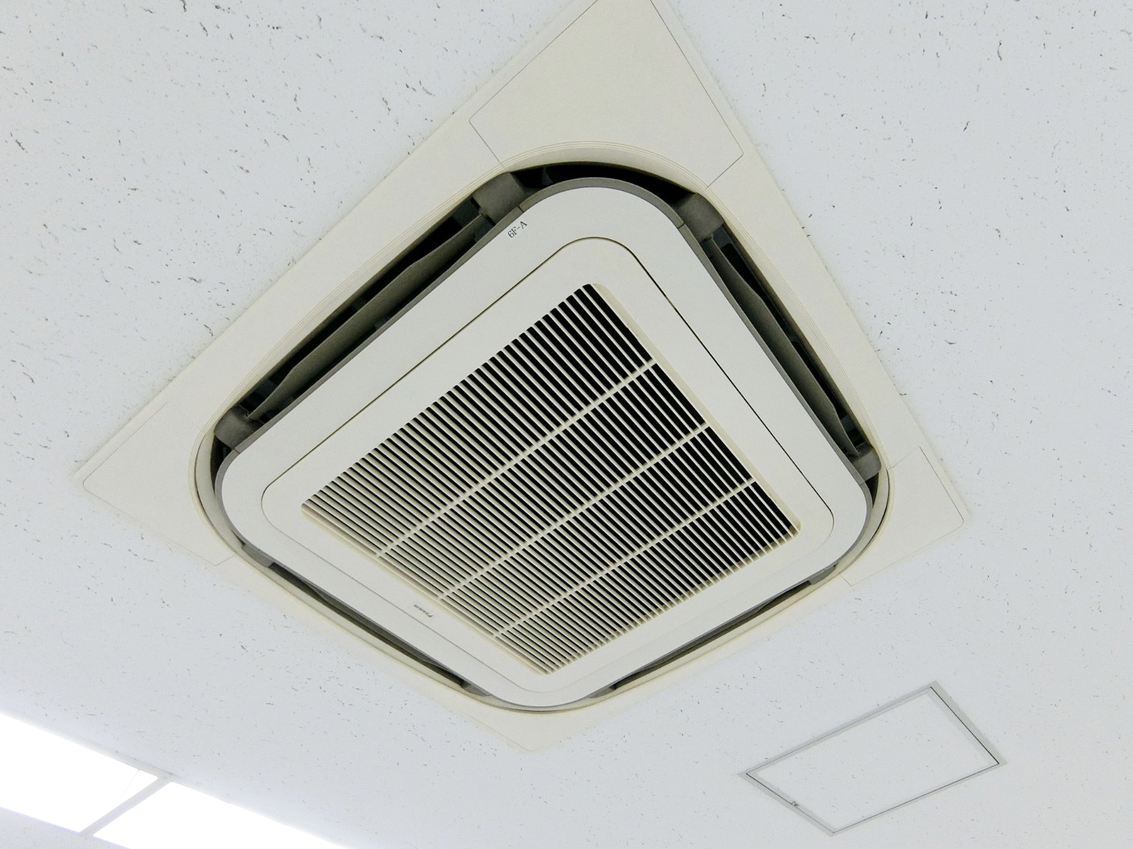 空調