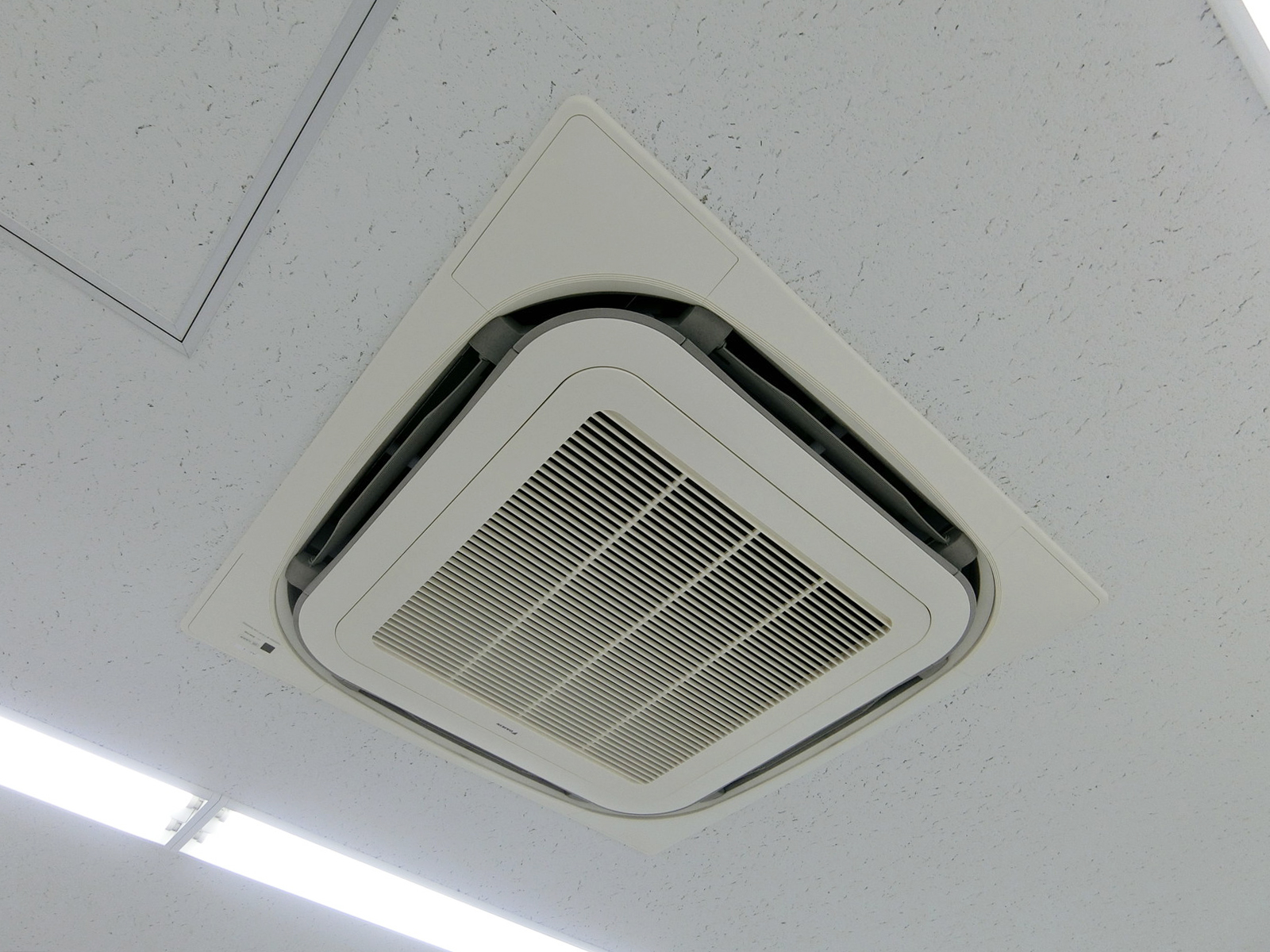 空調