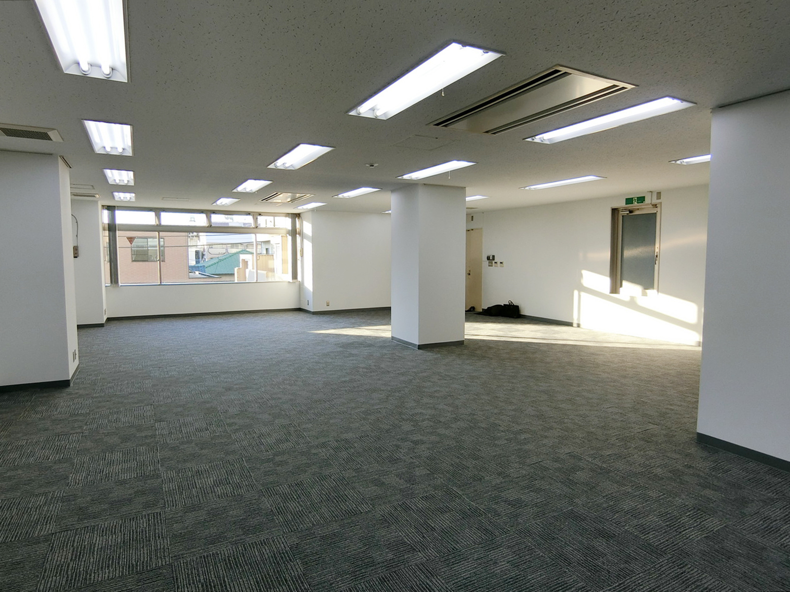 オフィス室内参考画像（3階）
