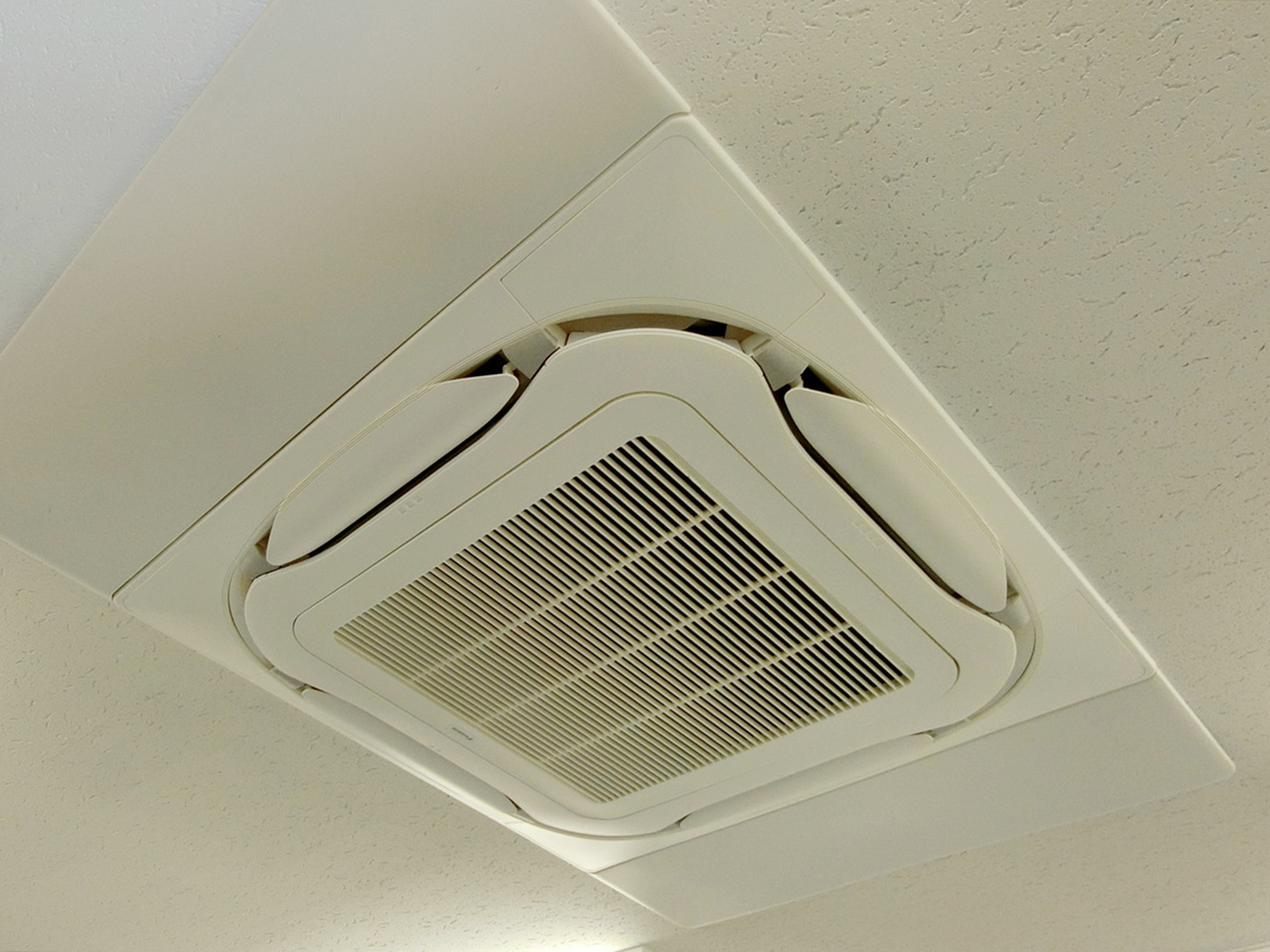 空調