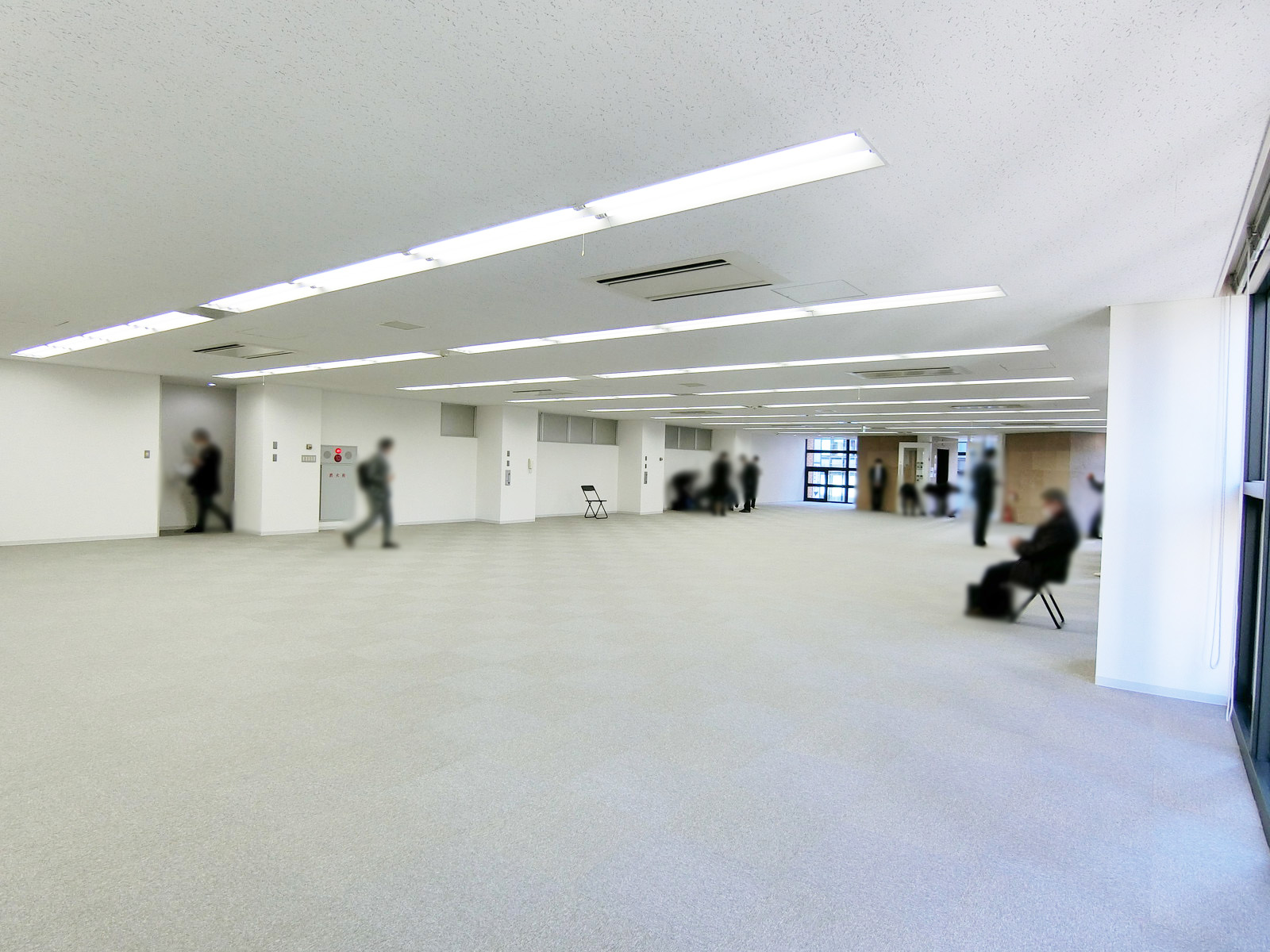 別角度の様子