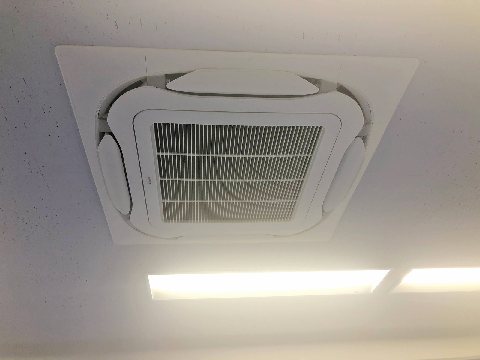 空調