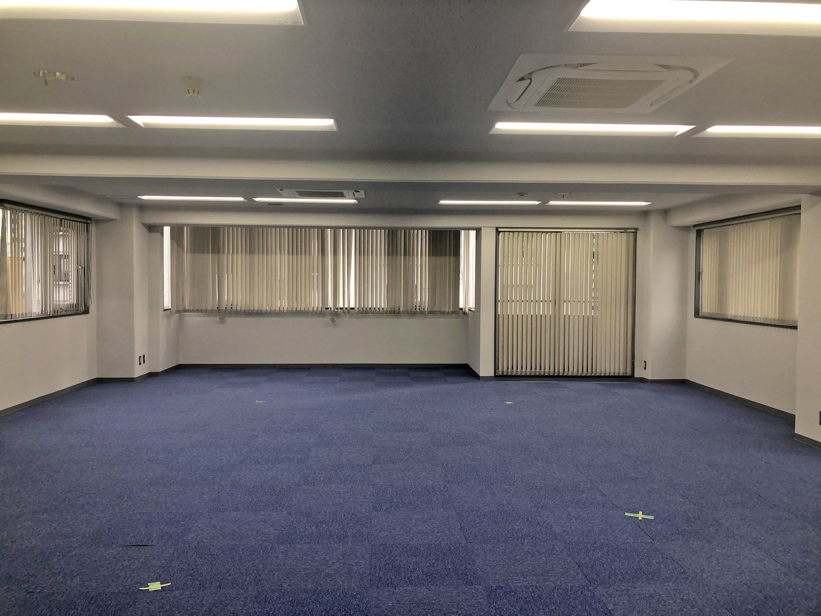 オフィス室内参考画像