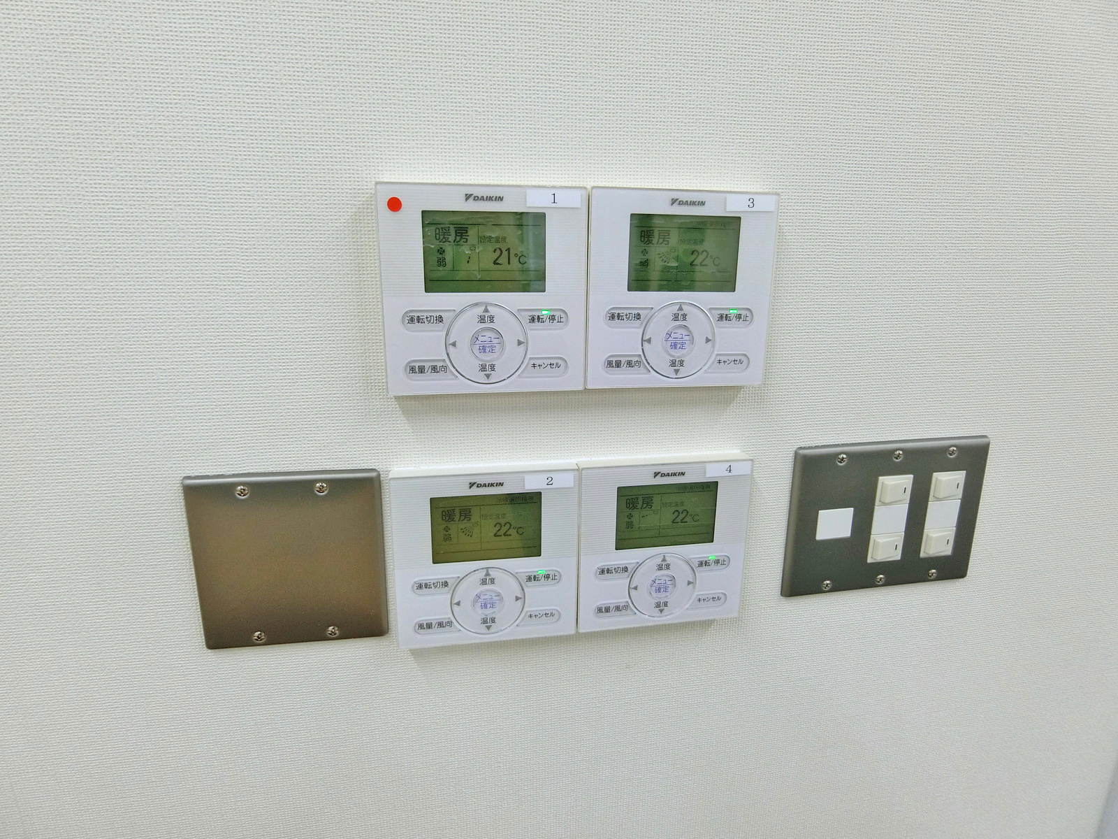 スイッチ類