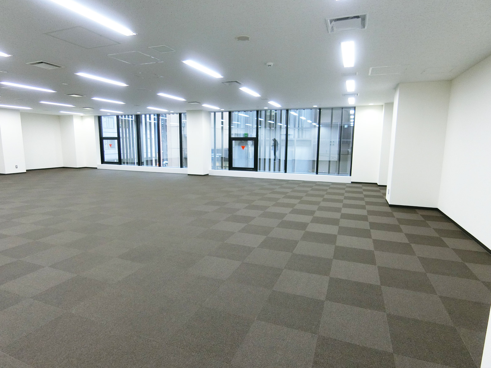 別角度の様子