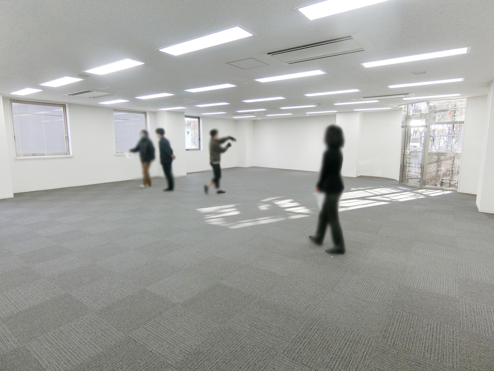 別角度の様子
