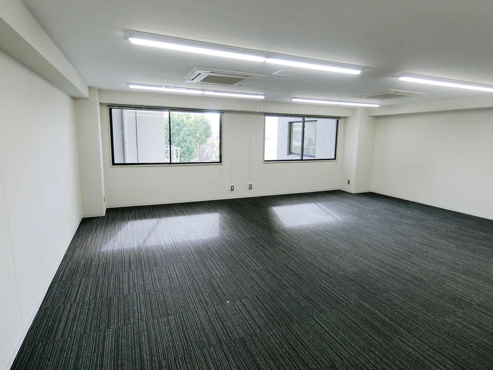 オフィス室内参考画像（4階・約18坪）