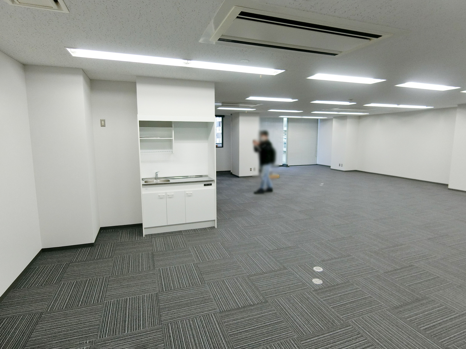 別角度の様子