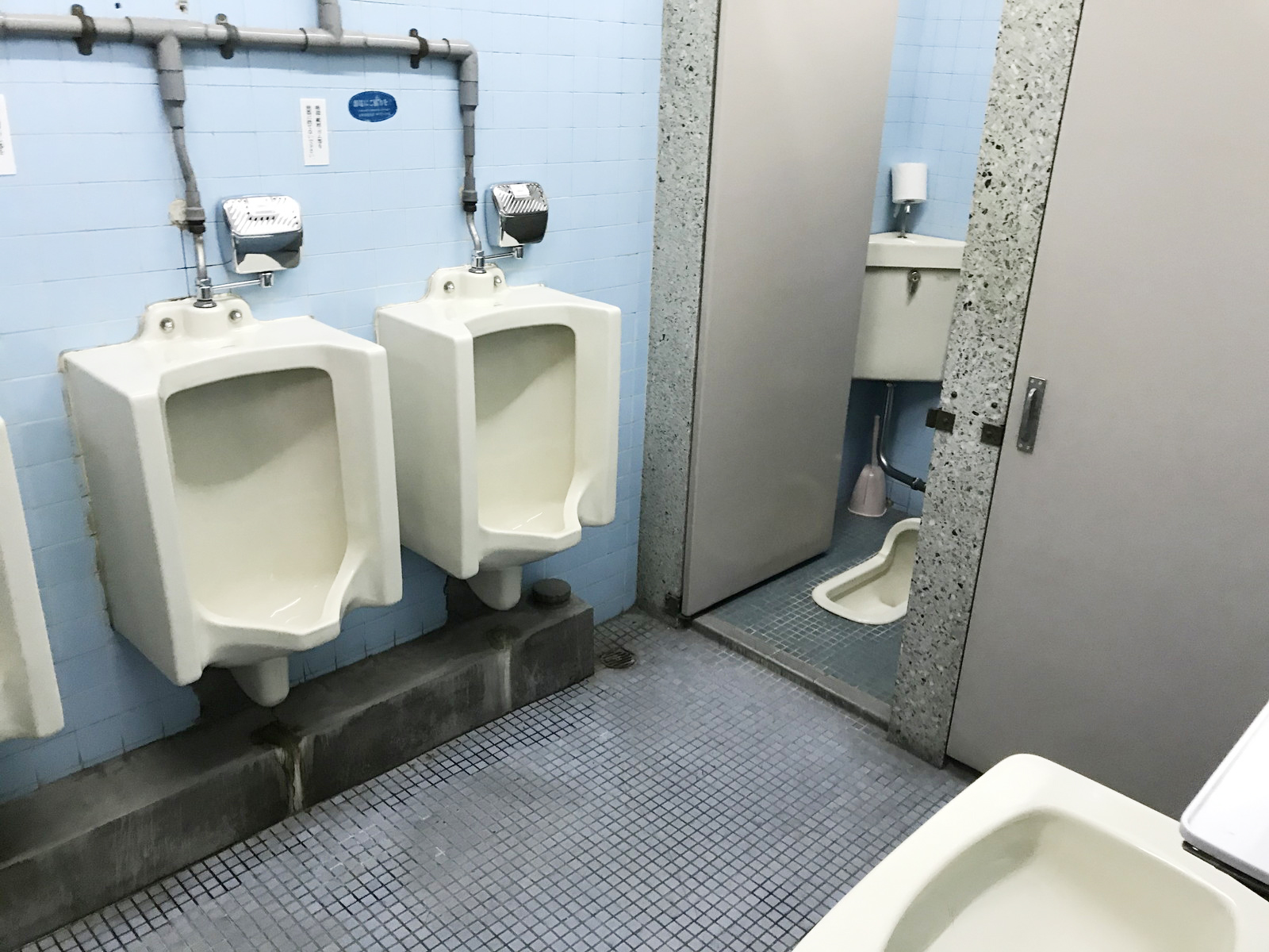 男性用トイレ