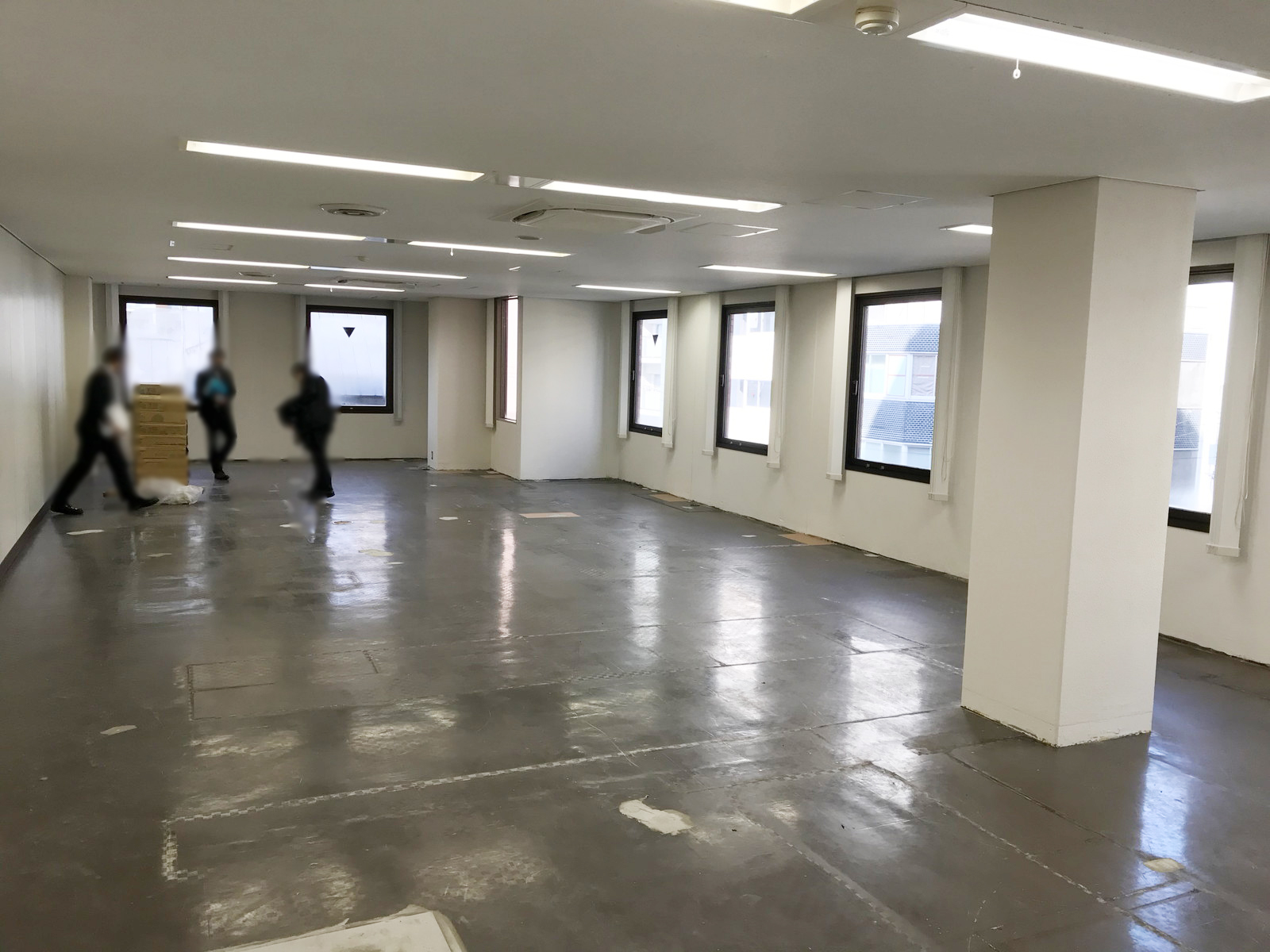 別角度の様子