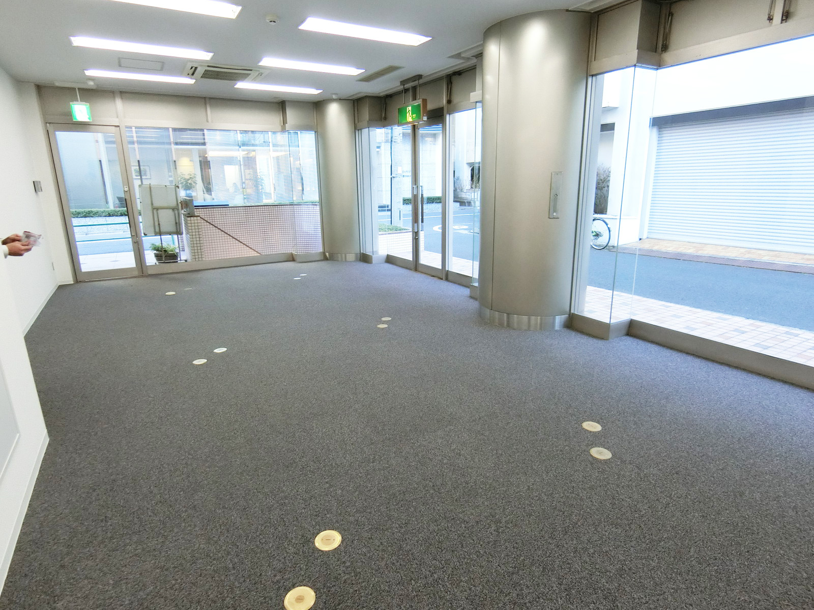 オフィス室内参考画像(1階・約15坪)