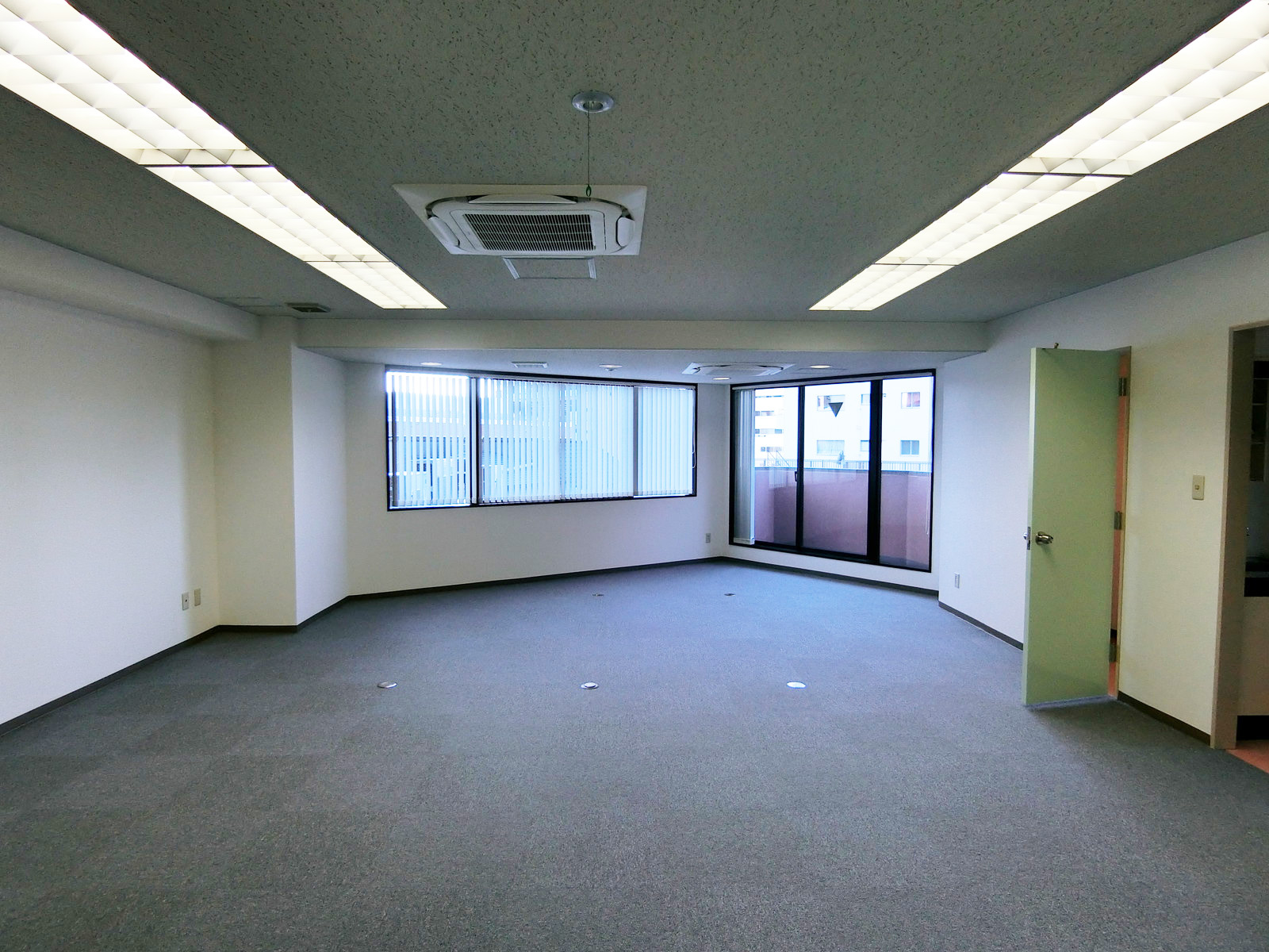 オフィス室内参考画像(4階・約17坪)