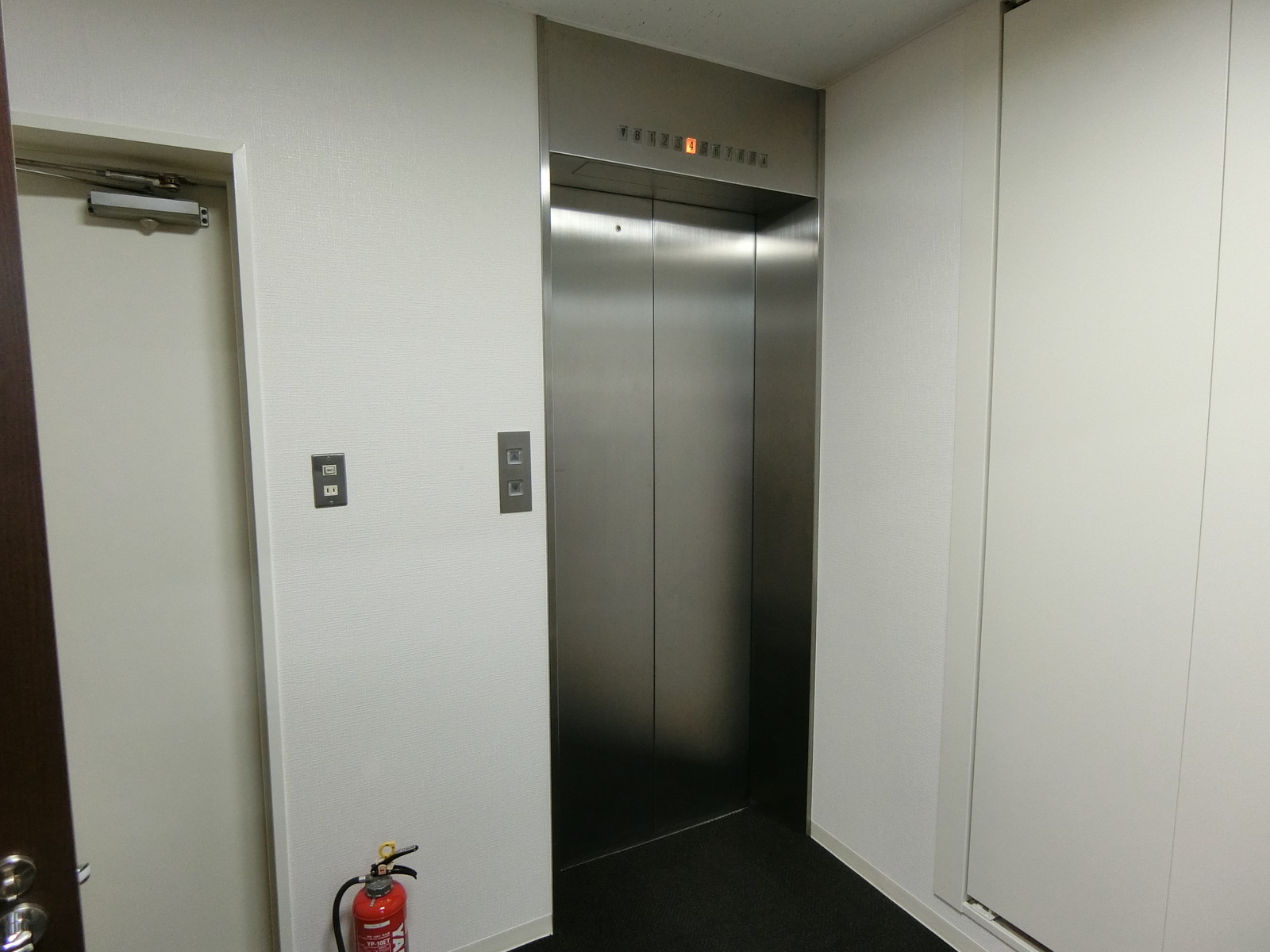 エレベーター