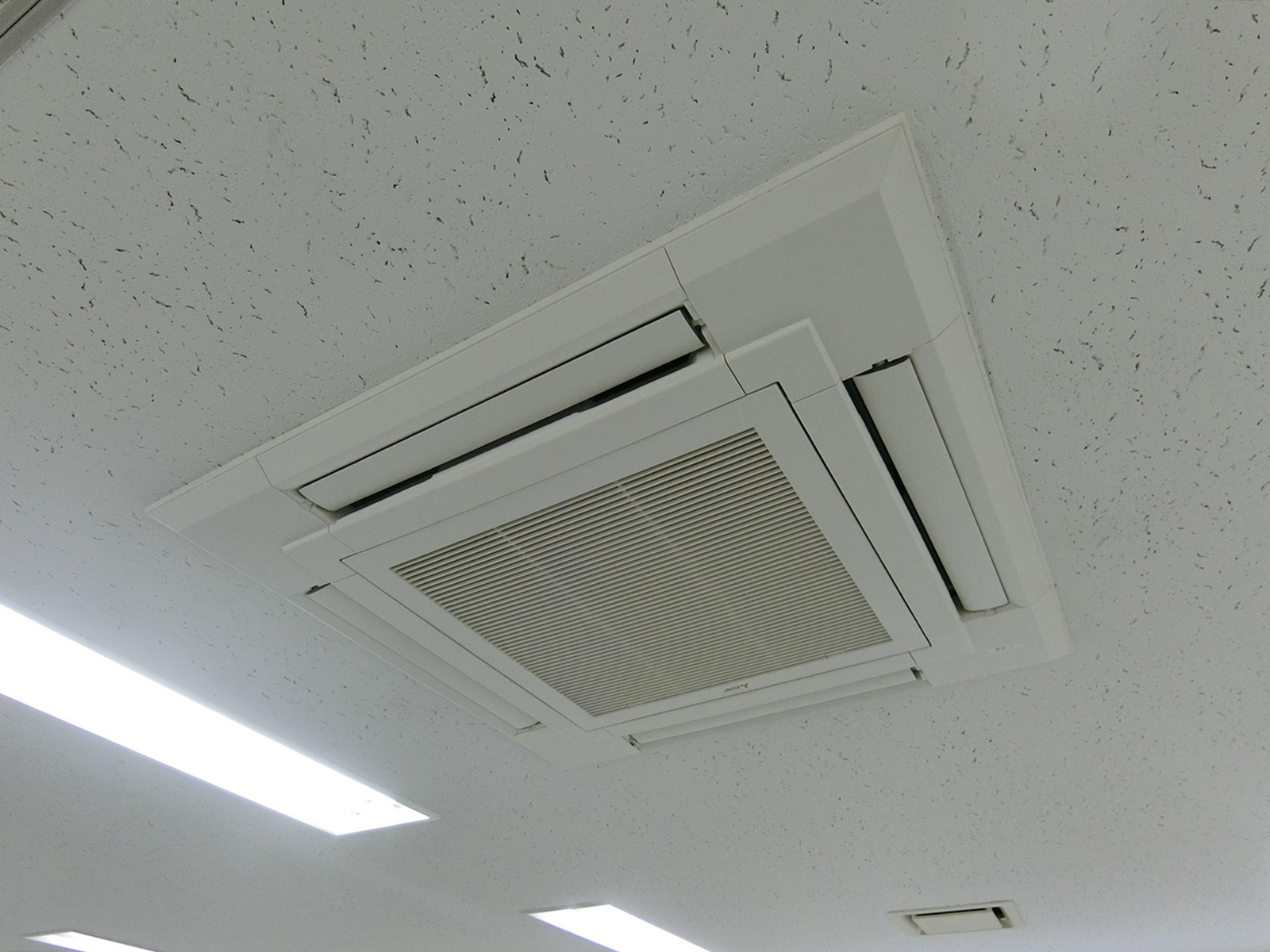 空調
