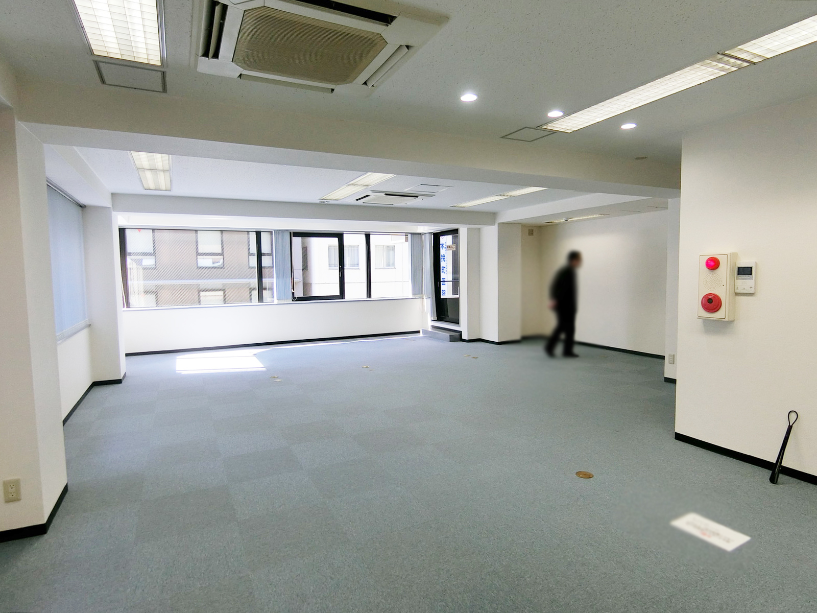 オフィス室内参考画像