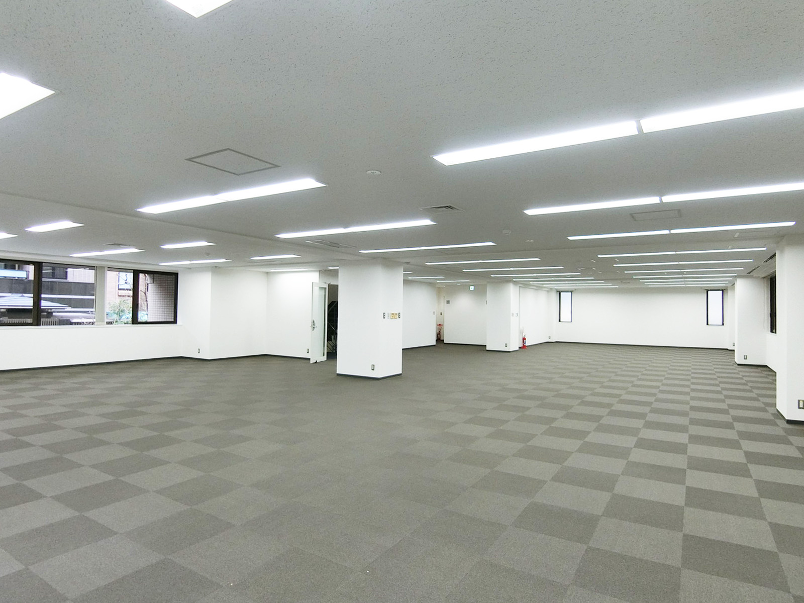別角度の様子